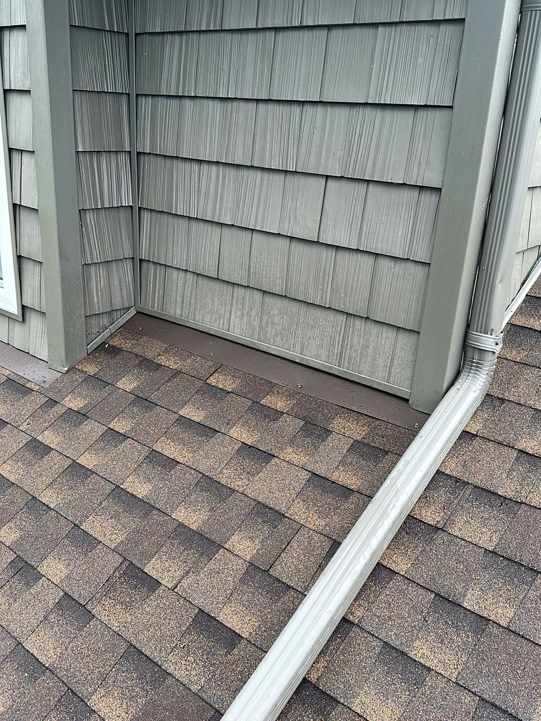 Residential Roofing Installation using Asphalt GAF HDZ by Artisan Roofing & Home Improvements Inc.