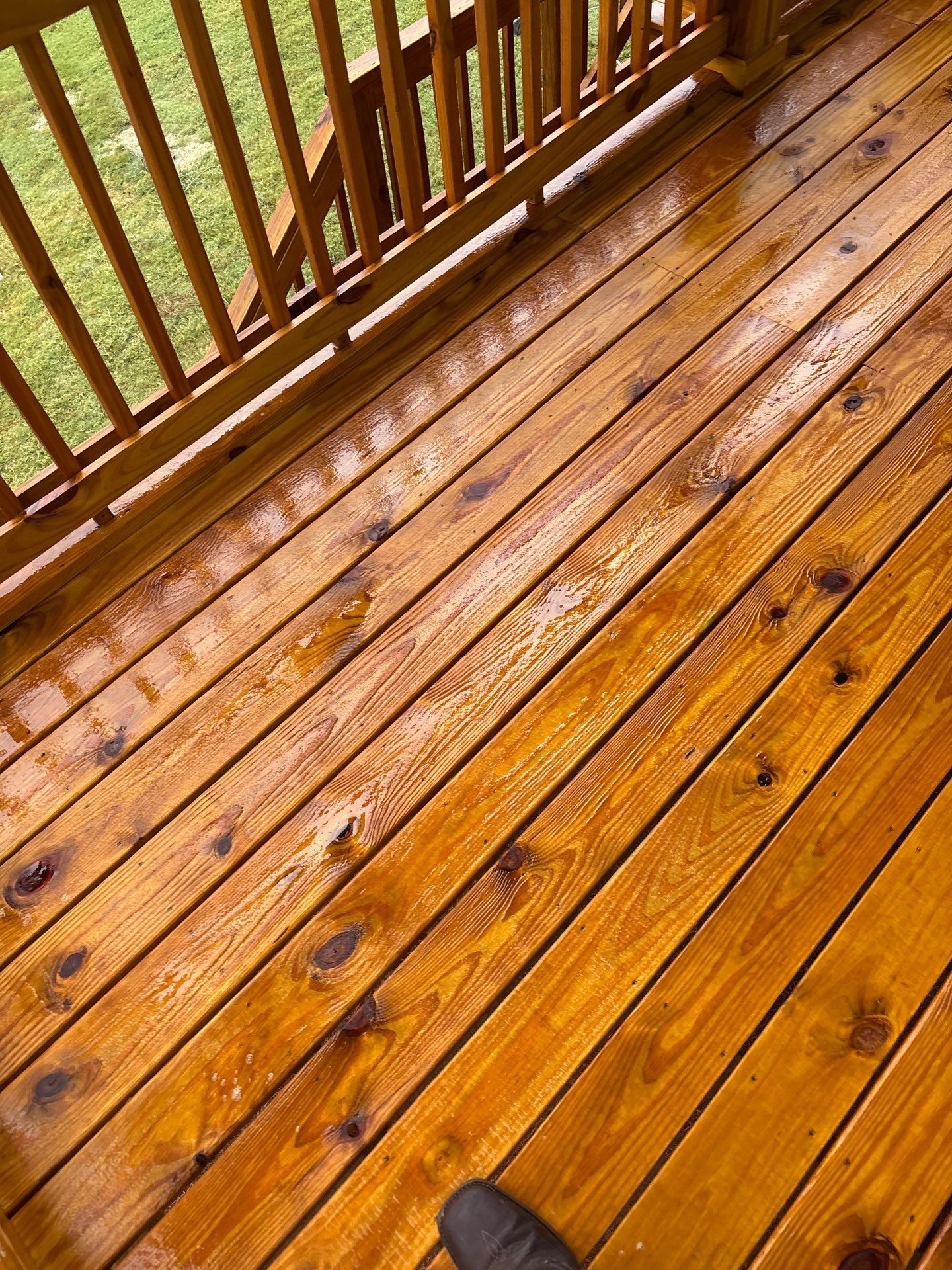 Wood Deck using Wood Sealant by DuraSeal