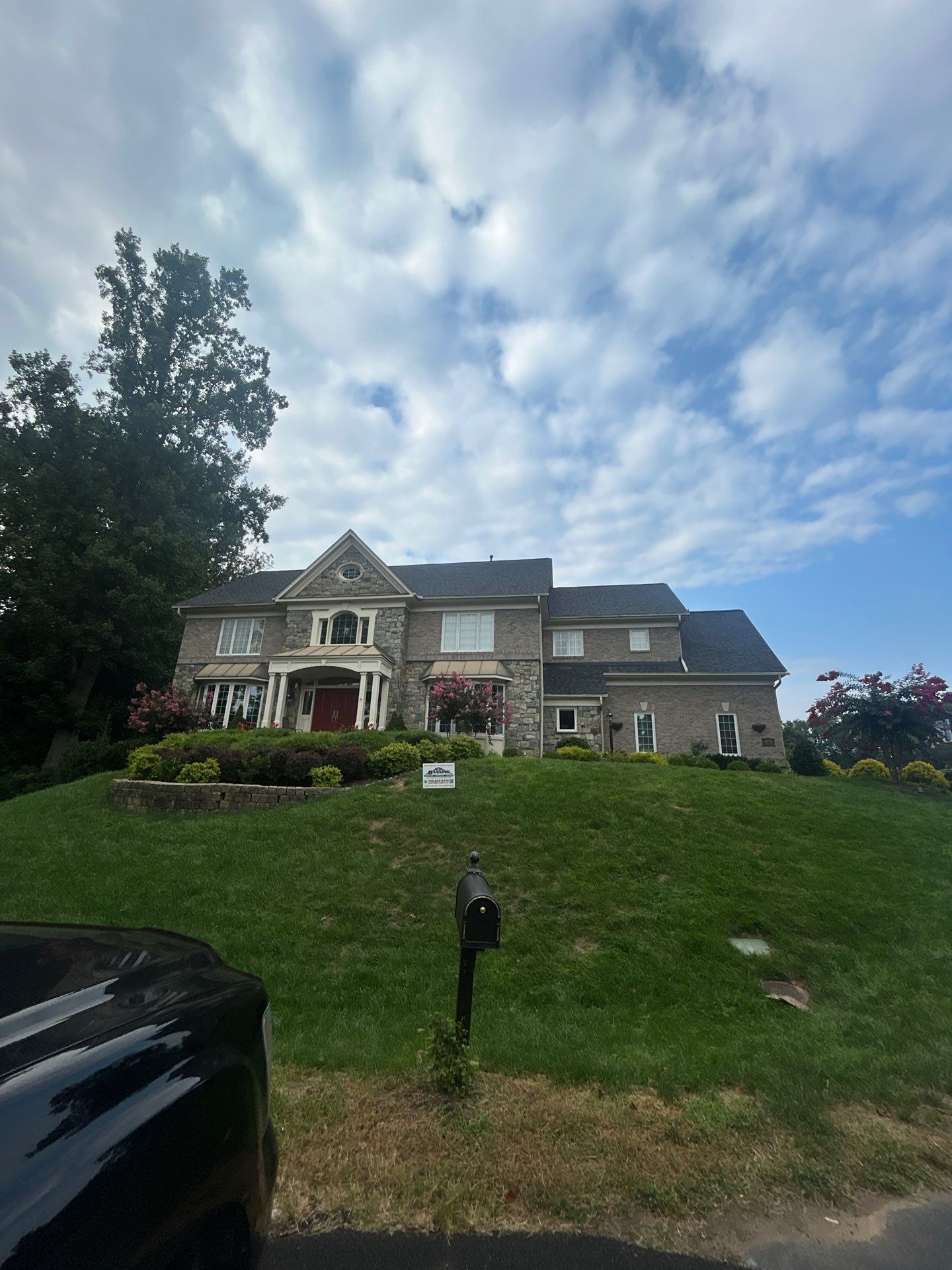 Great Falls : residential Roof with CertainTeed Landmark Pro in Max Def Moire Black  by RM Banning, Inc.