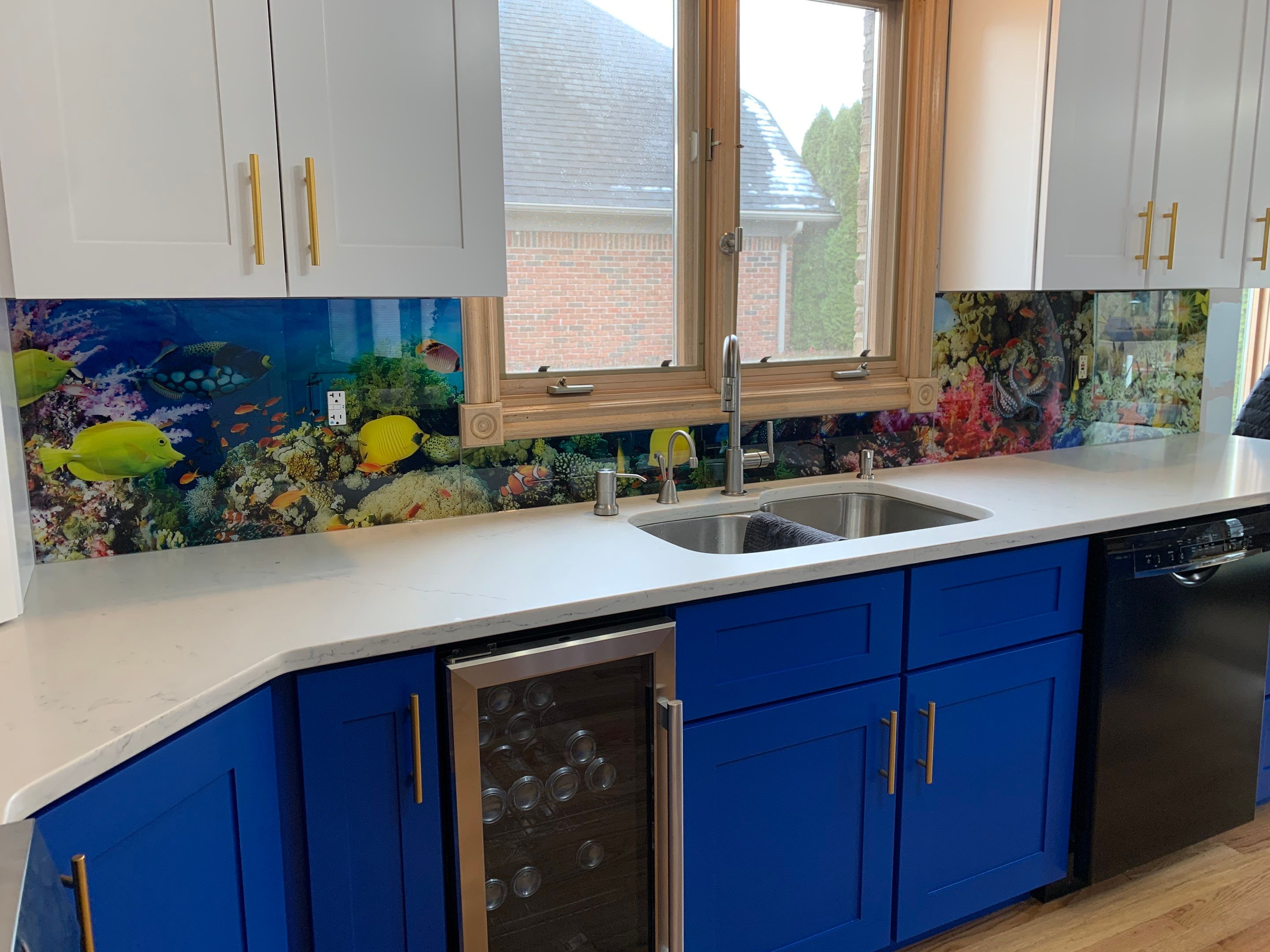 IMAGIO under the sea solid glass kitchen backsplash by IMAGIO