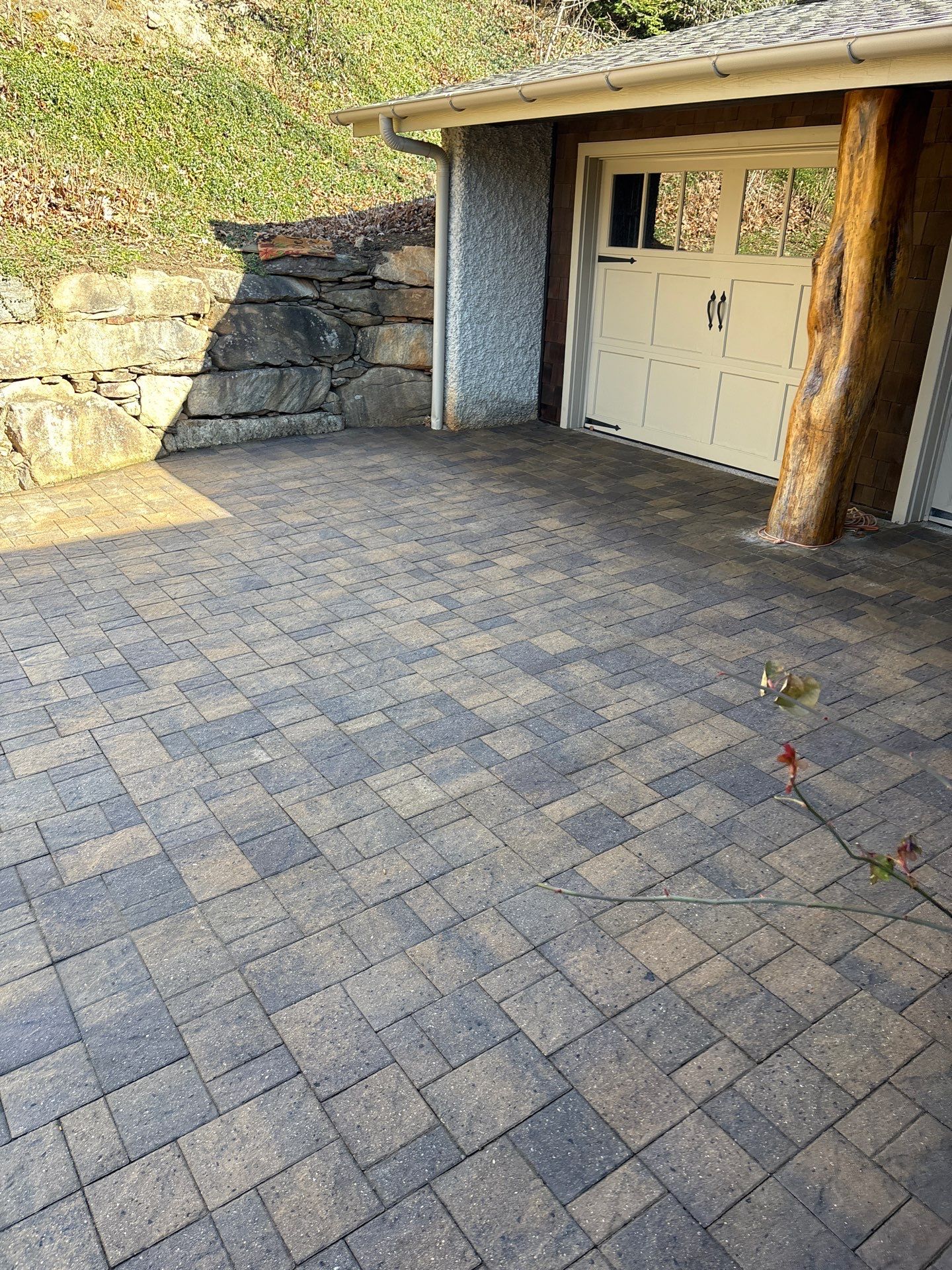 Paver Driveway using Concrete Sealant by DuraSeal