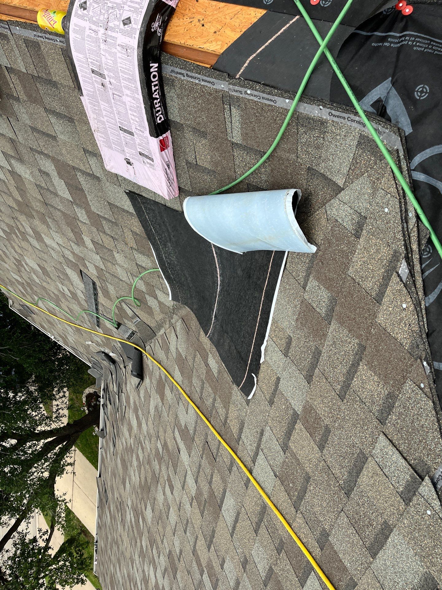 Residential Roofing Installation using Owen's Corning Duration (Lifetime) Shingles by Roof Repair Company