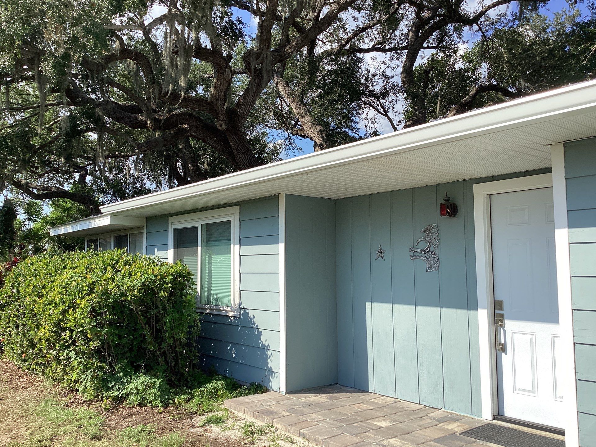 White 6-Inch Gutters and Leaf Guard Installation in Fort Myers FL by Gutter Professors