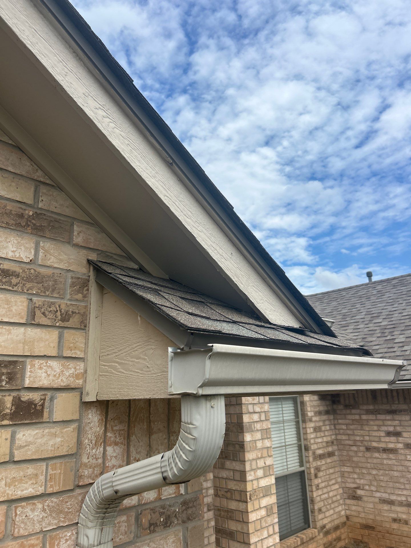 Soffit Replacement and Exterior Painting in Edmond, OK by McCann's Roofing and Construction