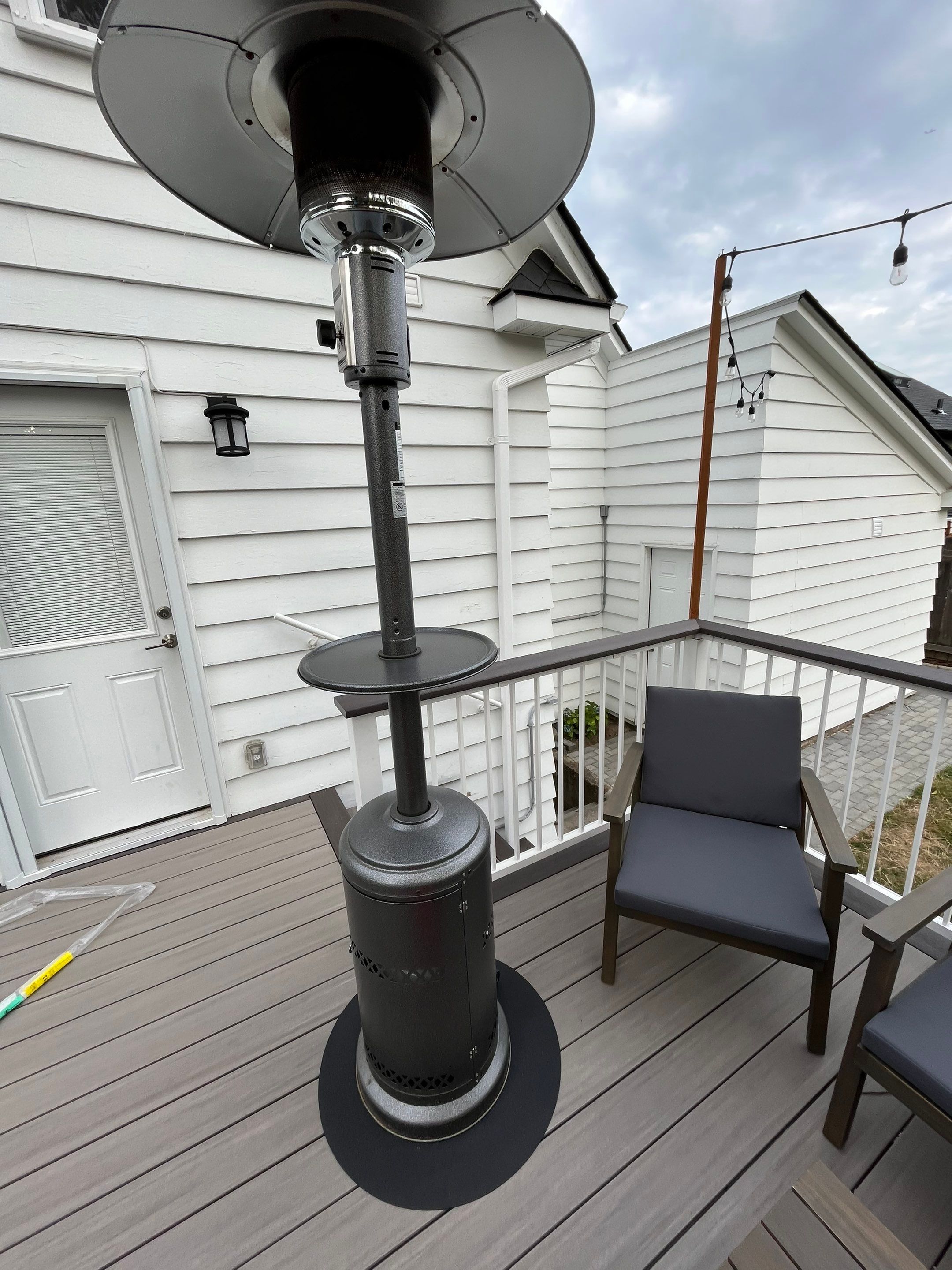Another Splendid Deck in Seattle by Alki deck builders 