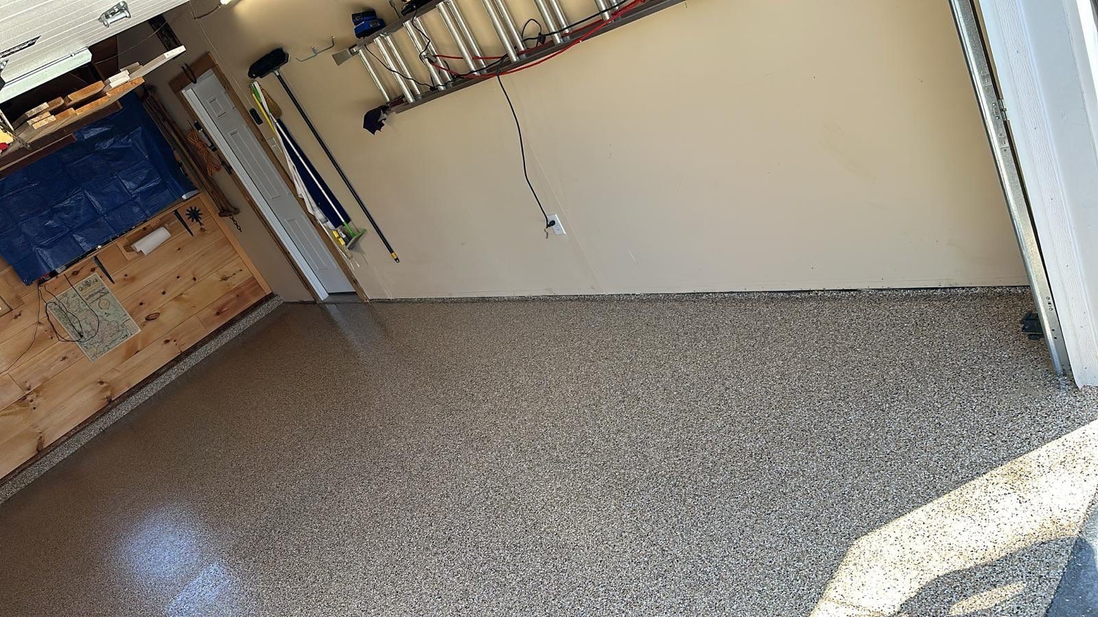Garage in Nashua, NH 03063 by Symphony Concrete Coatings