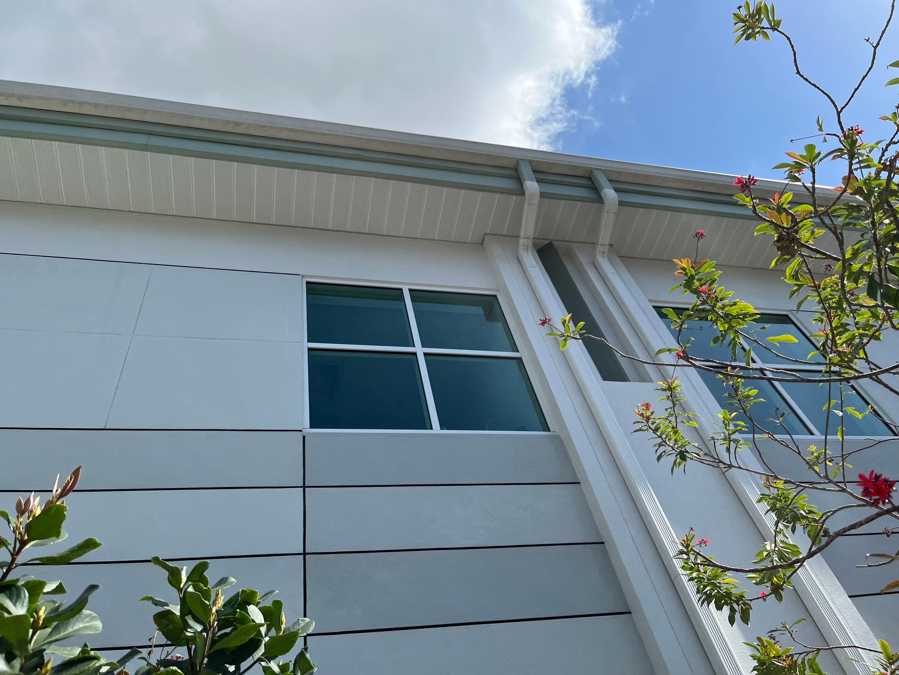 6-Inch White Seamless Gutters in Sarasota FL by Gutter Professors