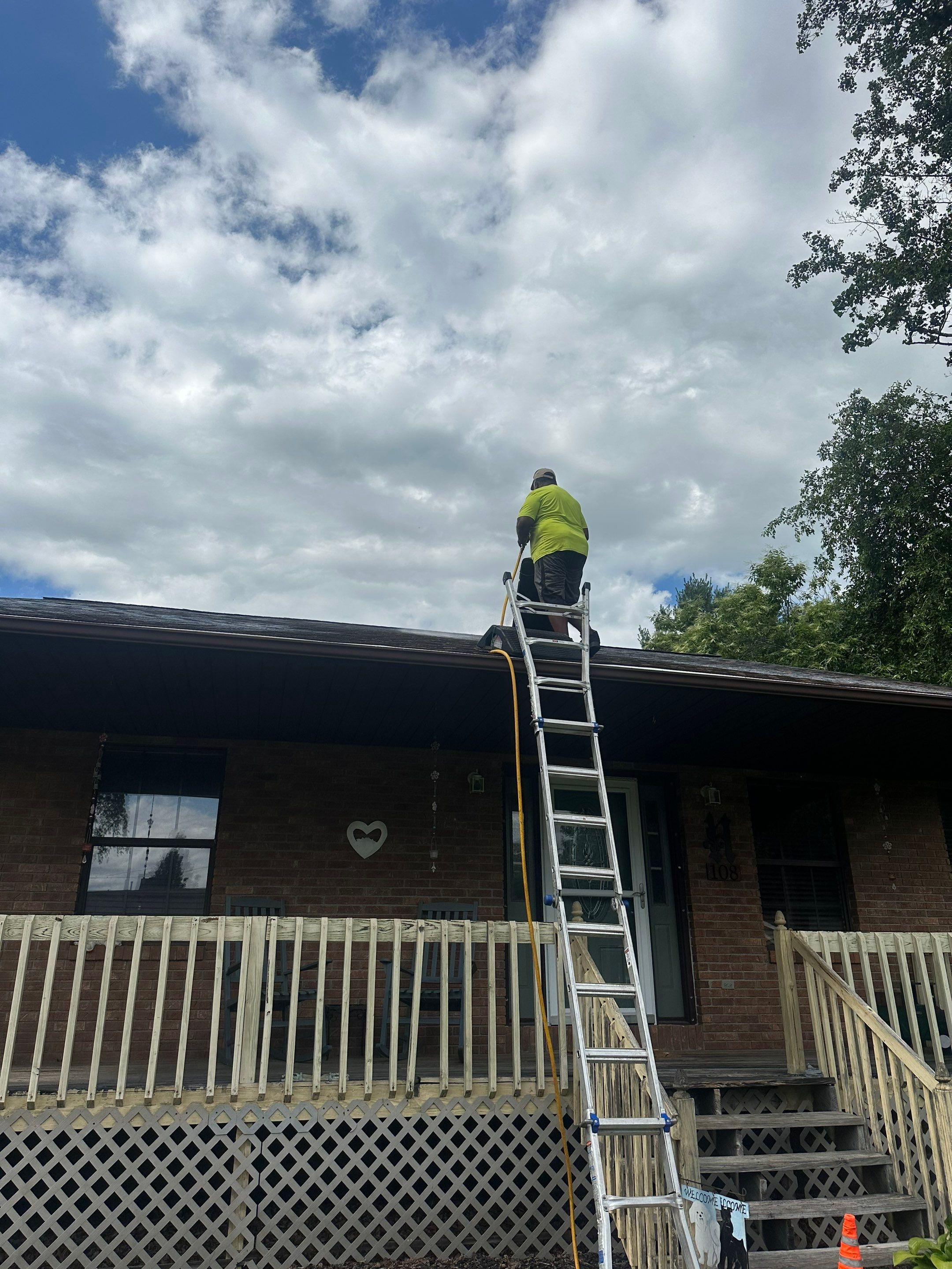 Residential Roof and Exterior Surface Cleaning in Etowah by Bright Home Connections