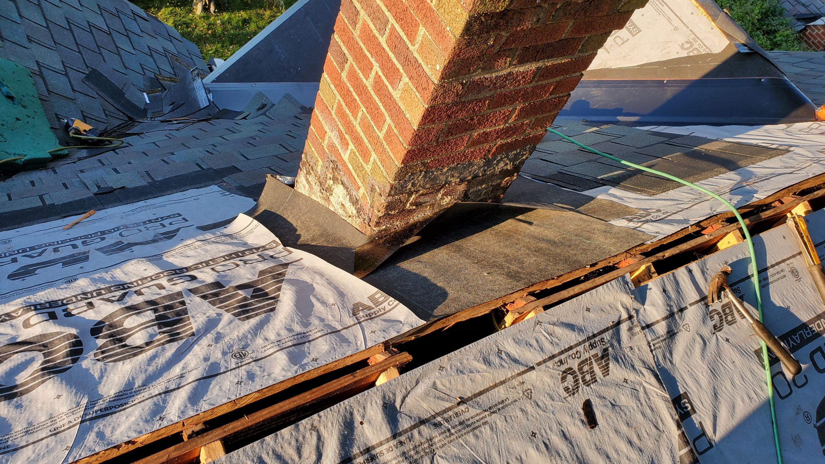 Residential Roofing Installation using Certainteed Belmont shingle by Absolute Roofing and Construction