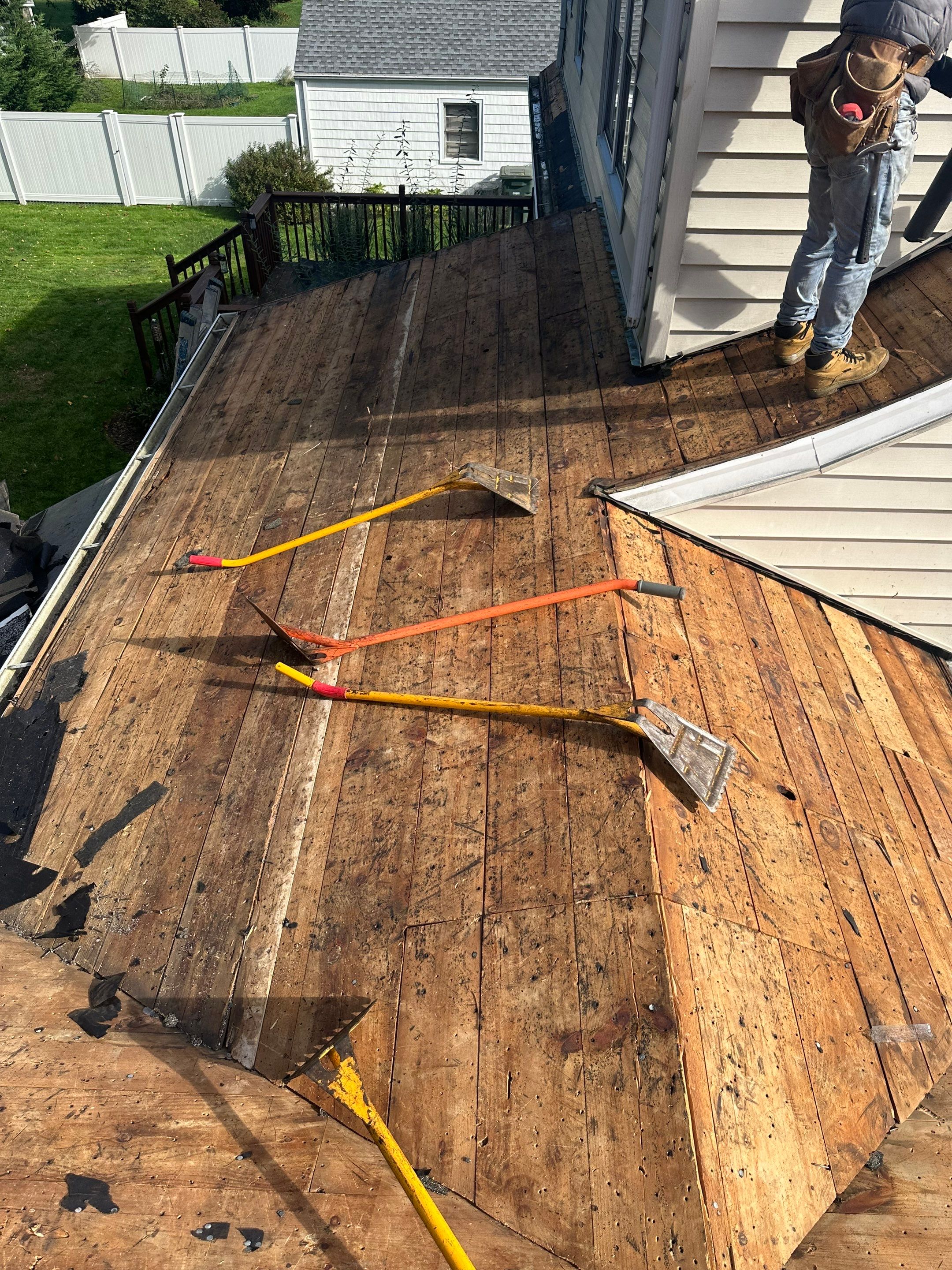 Residential Roofing Installation using Owens Corning TruDefinition Duration AR - Onyx Black & New Siding Install using Certainteed Sterling gray by A Plus Exterior