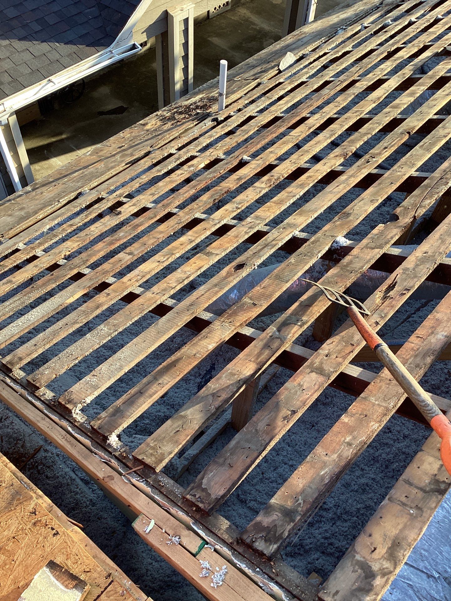 Residential Roofing Installation using Owen's Corning Duration (Lifetime) Shingles by Roof Repair Company