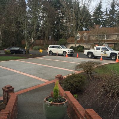 Custom Aggregate Driveway and Stamped Finish 