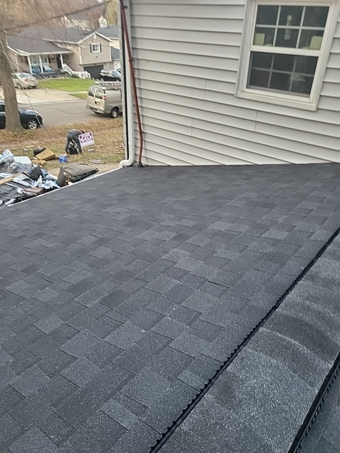 ATLAS PINNACLE COLOR: BLACK SHADOW by Eagle Eye Roofing