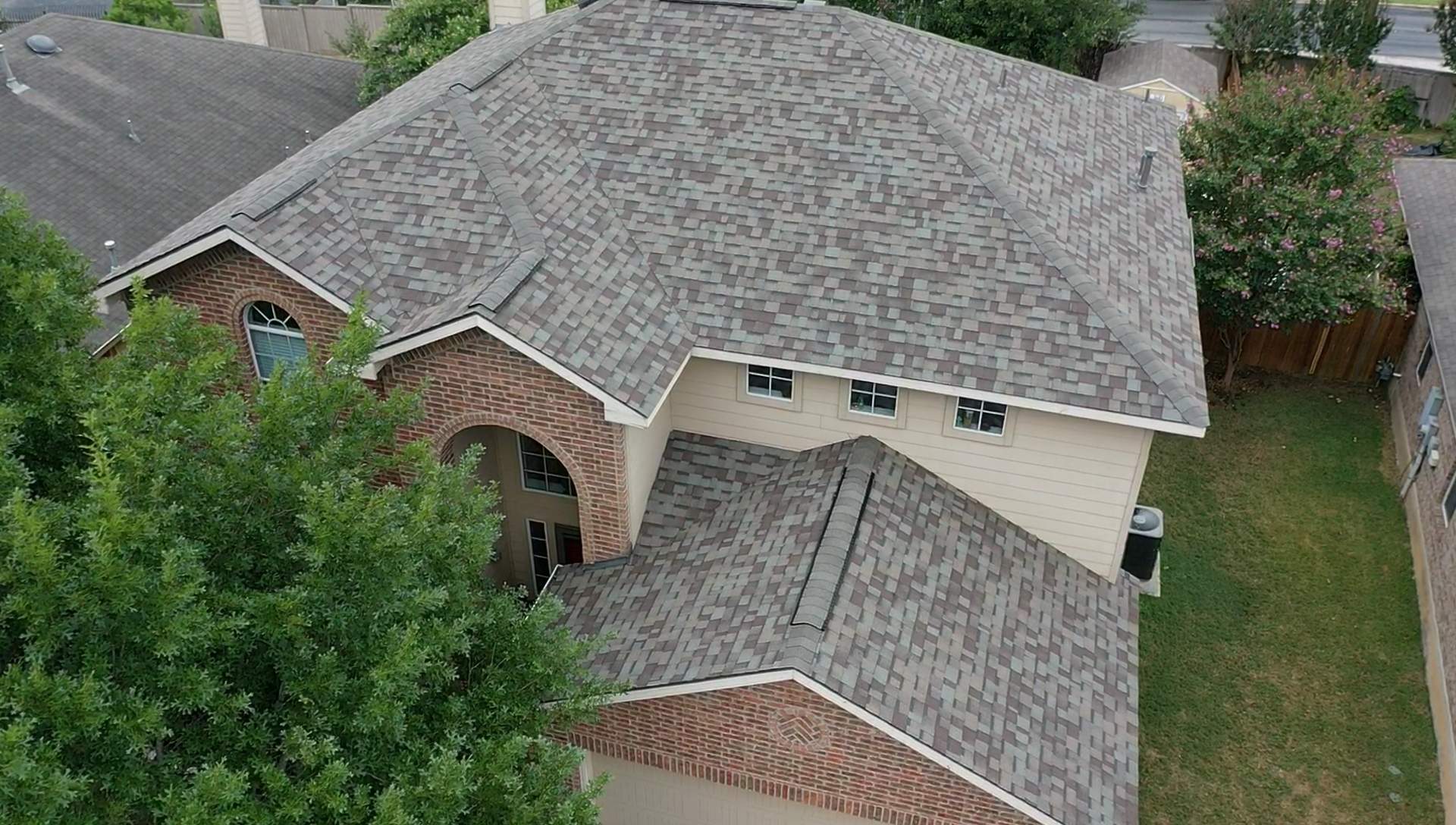 Residential Roof Replacement using Owens Corning 30 year Architectural Shingles by Premier Roofing and Contracting