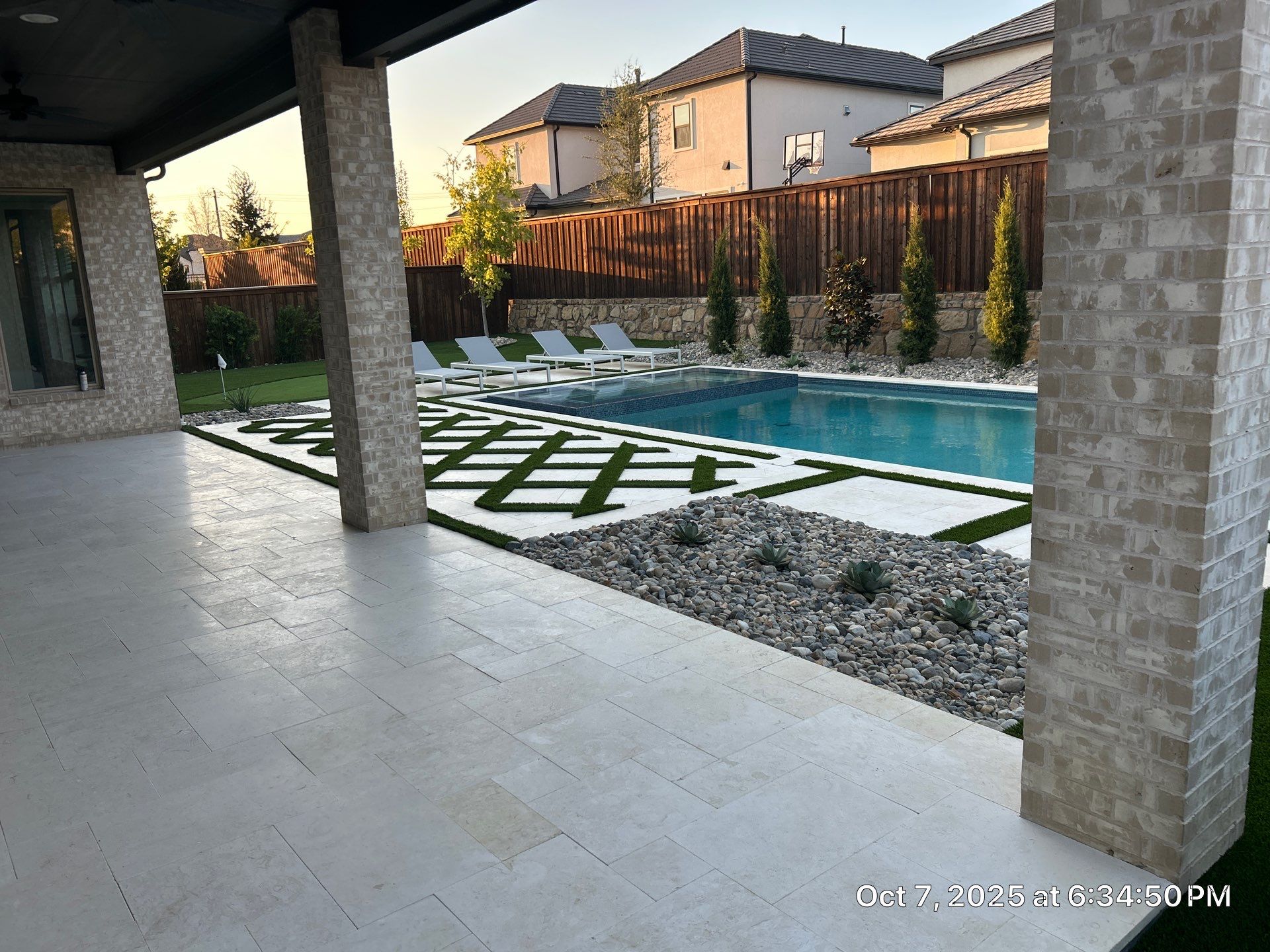 Modern Pool and Champagne Spa by Pinnacle Pools and Spas - DFW