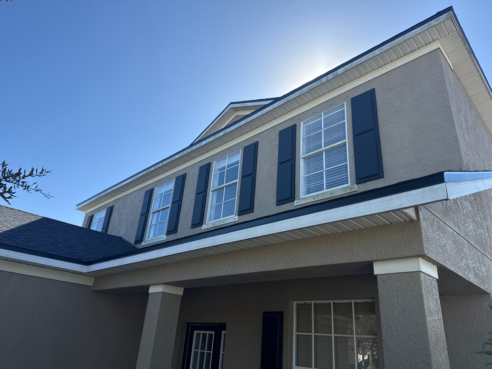 Two-Story House Wash in Crystal Lakes – Palmetto, FL by Sunshine AquaWash