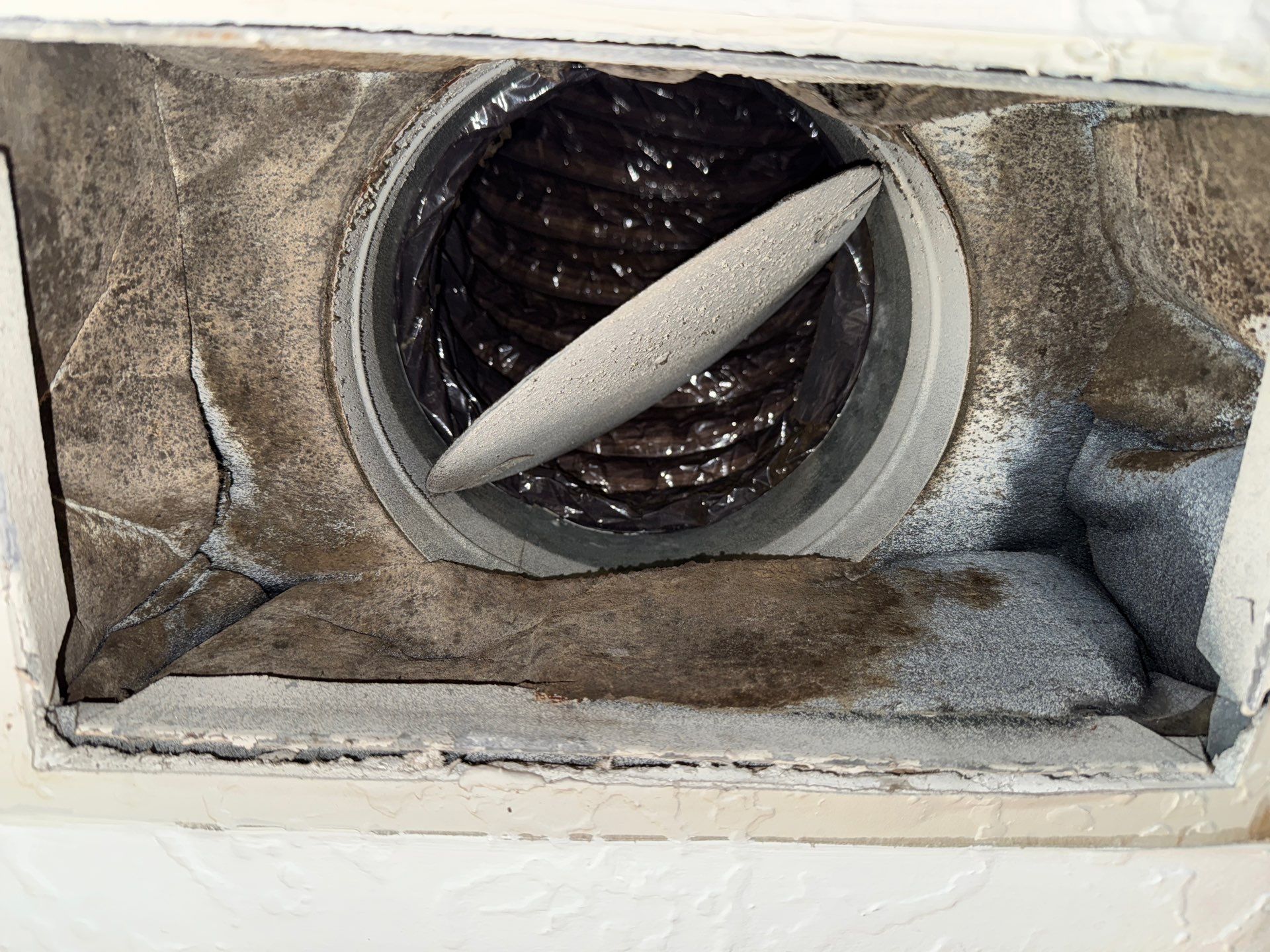 Duct Cleaning Job in Spring by Team Home Solutions