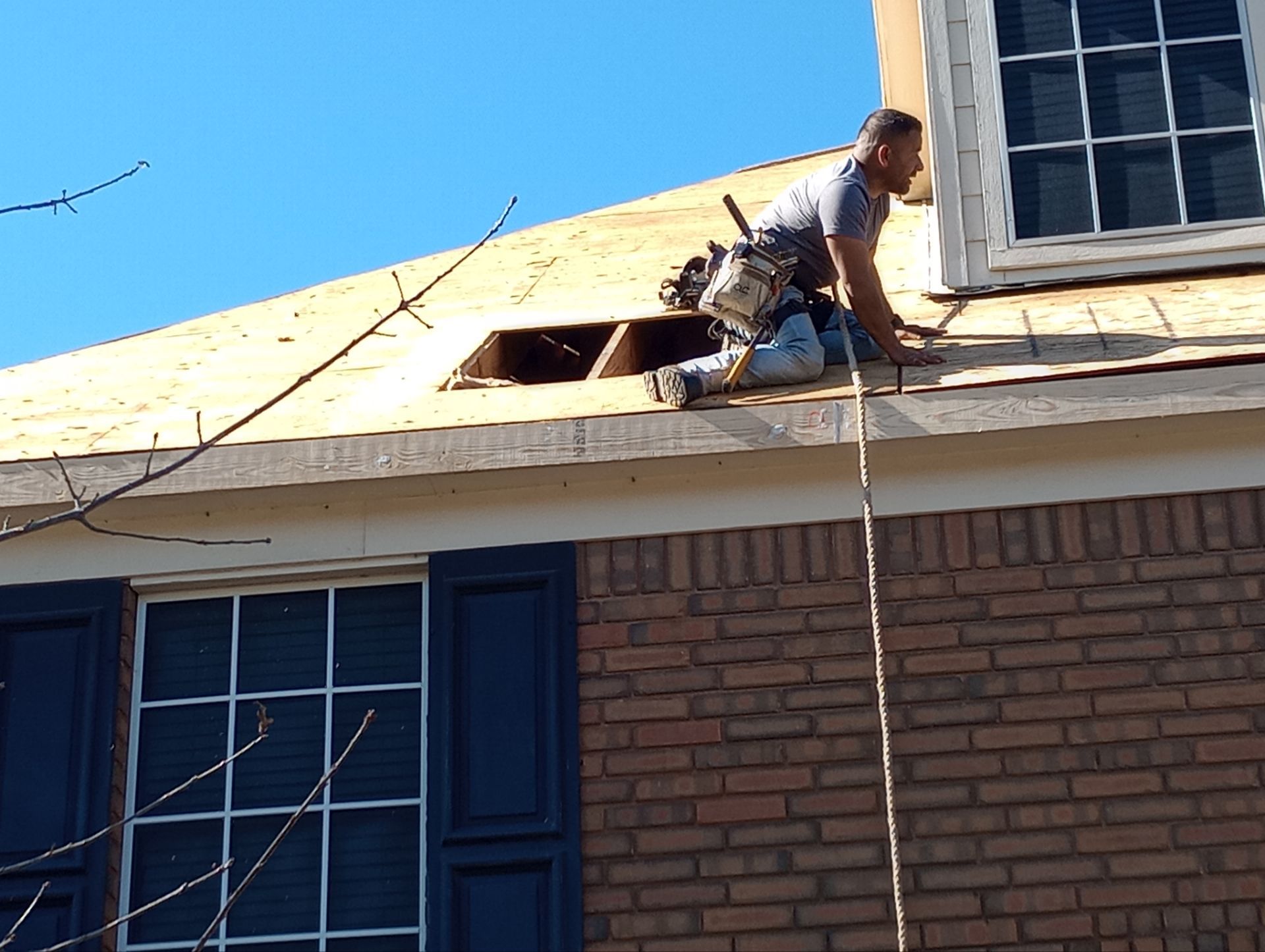 Residential Roofing Installation using Owen's Corning Duration (Lifetime) Shingles by Roof Repair Company