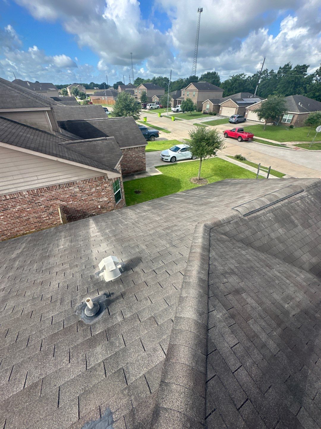 Residential Roofing Installation using Owen's Corning Duration (Lifetime) Shingles by Roof Repair Company