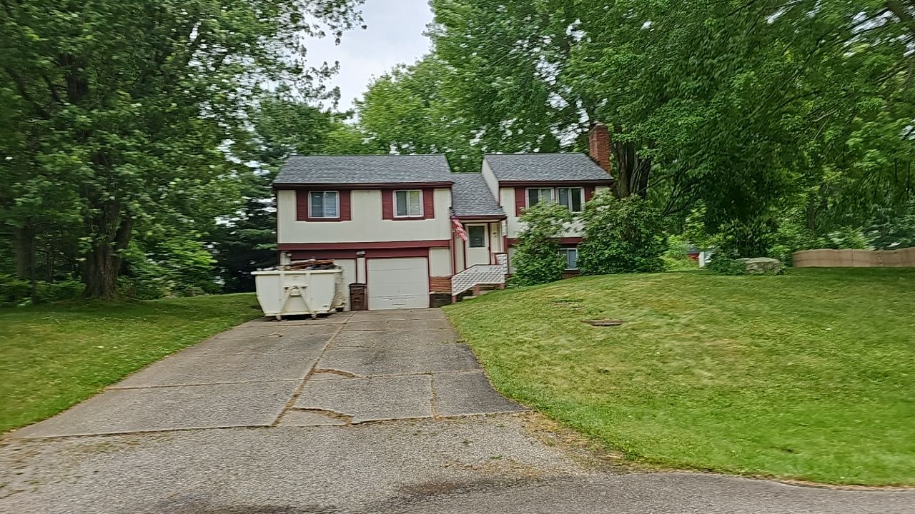 ATLAS PINNACLE HP W/SCOTCHGARD COLOR: SUMMER STORM  by Eagle Eye Roofing