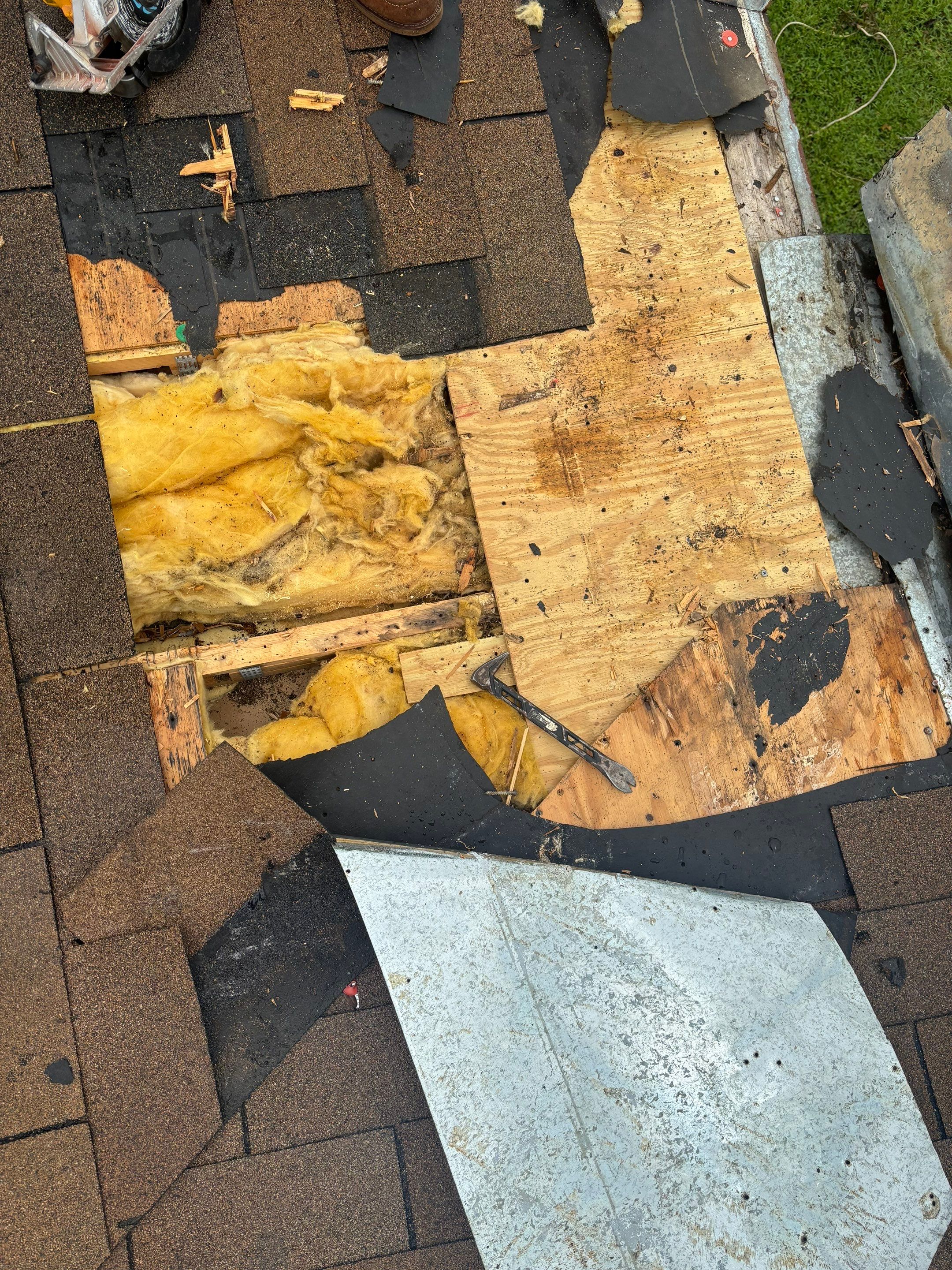 Residential Roofing Repair using Owen's Corning Duration (Lifetime) Shingles by Roof Repair Company