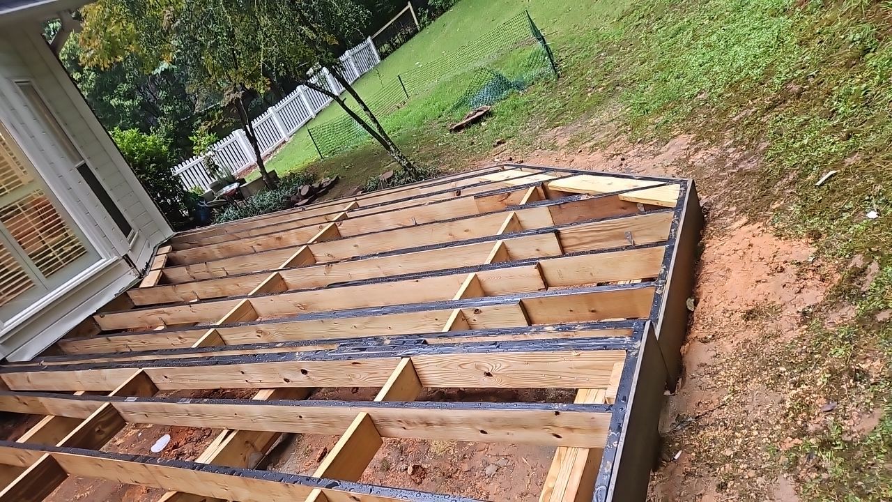 Jameswood Lane - Composite Deck Build by Pillar and Pine