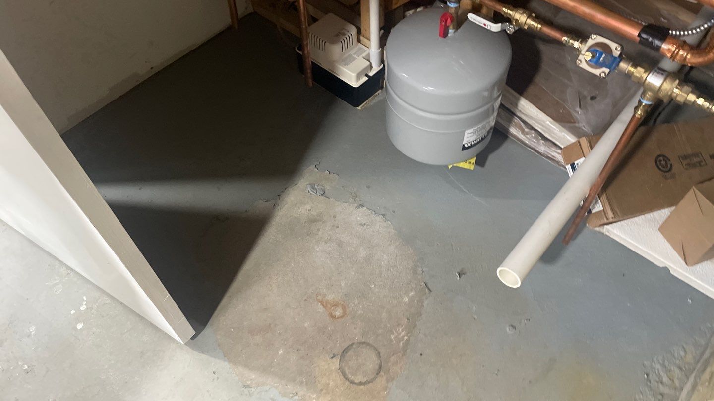Garage in Nashua, NH 03060 by Symphony Concrete Coatings