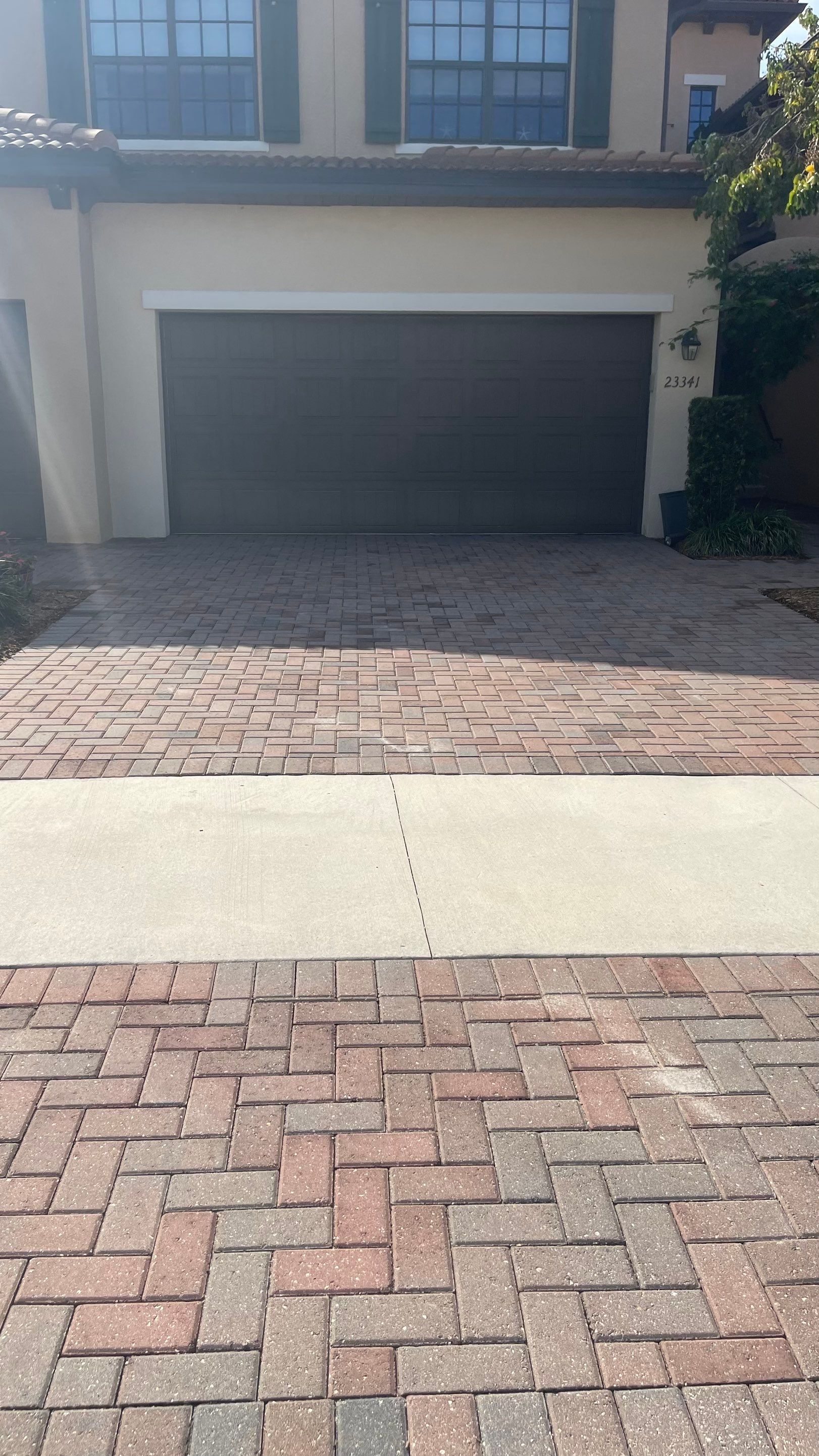 HOA Paver Driveway & Sidewalk Cleaning in Sarasota National, Venice, FL | Sunshine AquaWash by Sunshine AquaWash