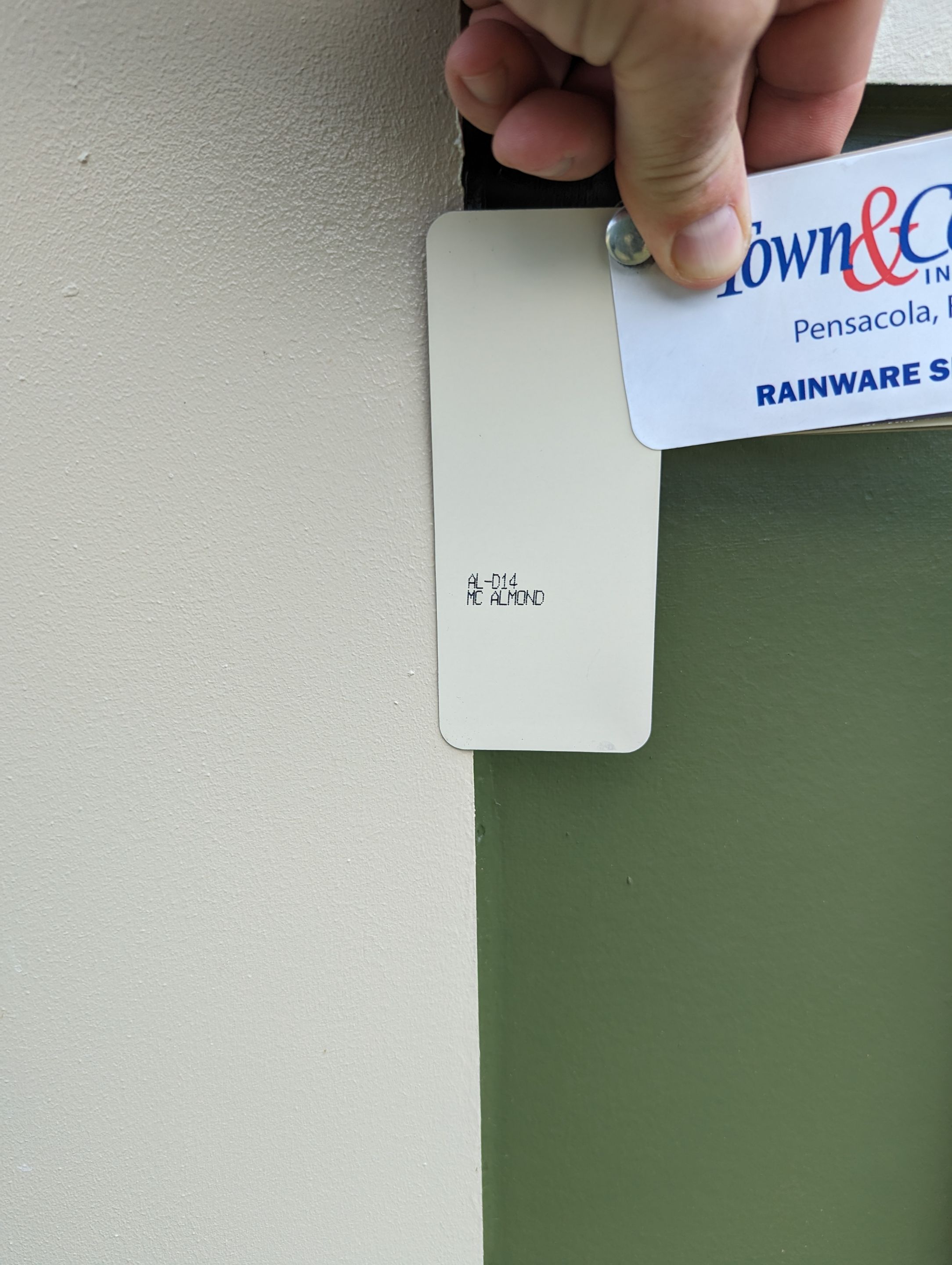 6 Inch Seamless Gutters using K-Style Seamless Gutters in Wewahitchka, FL by Gutter Professors