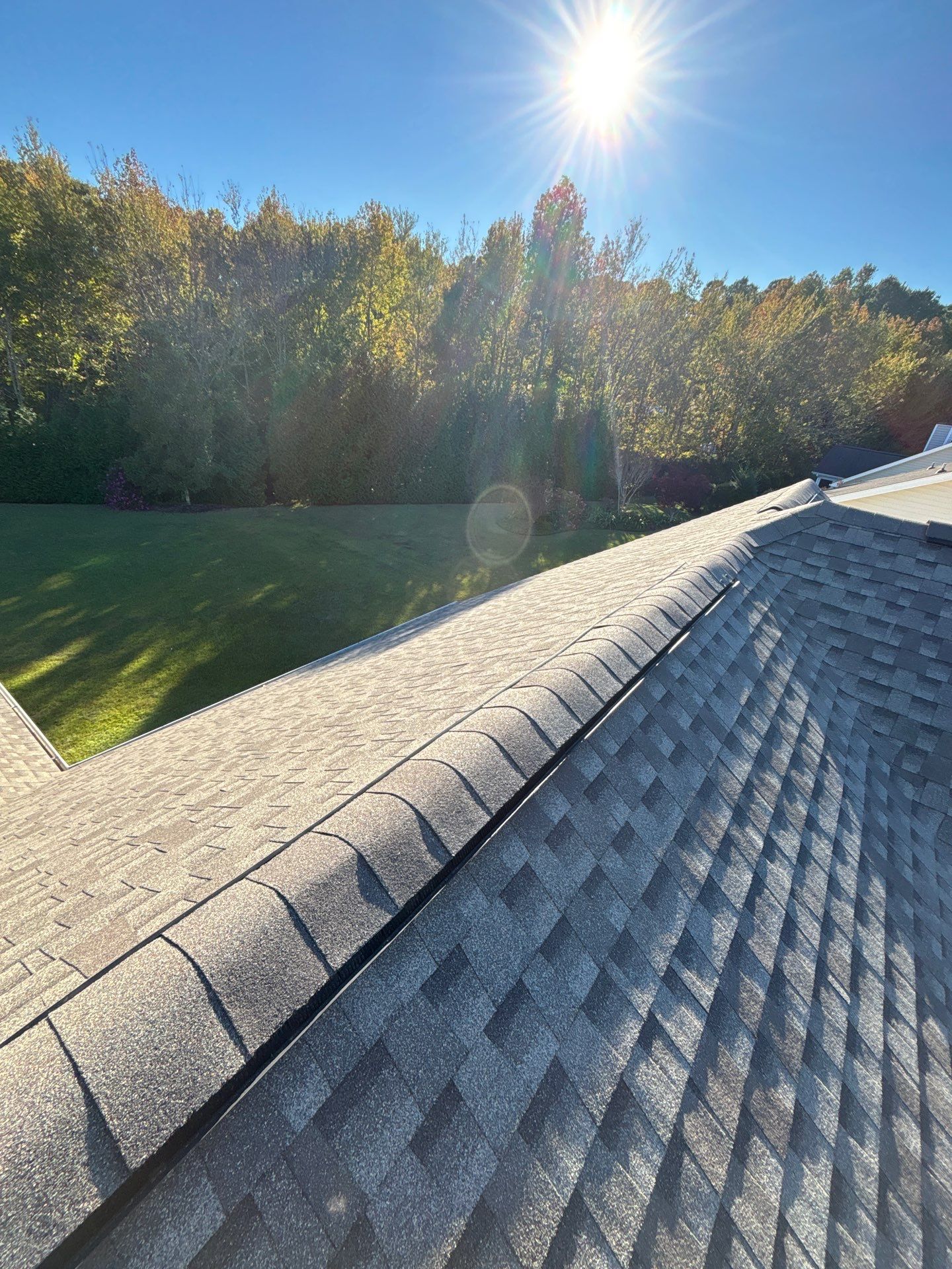 GAF HDZ - Weathered Wood by Linta Roofing Inc
