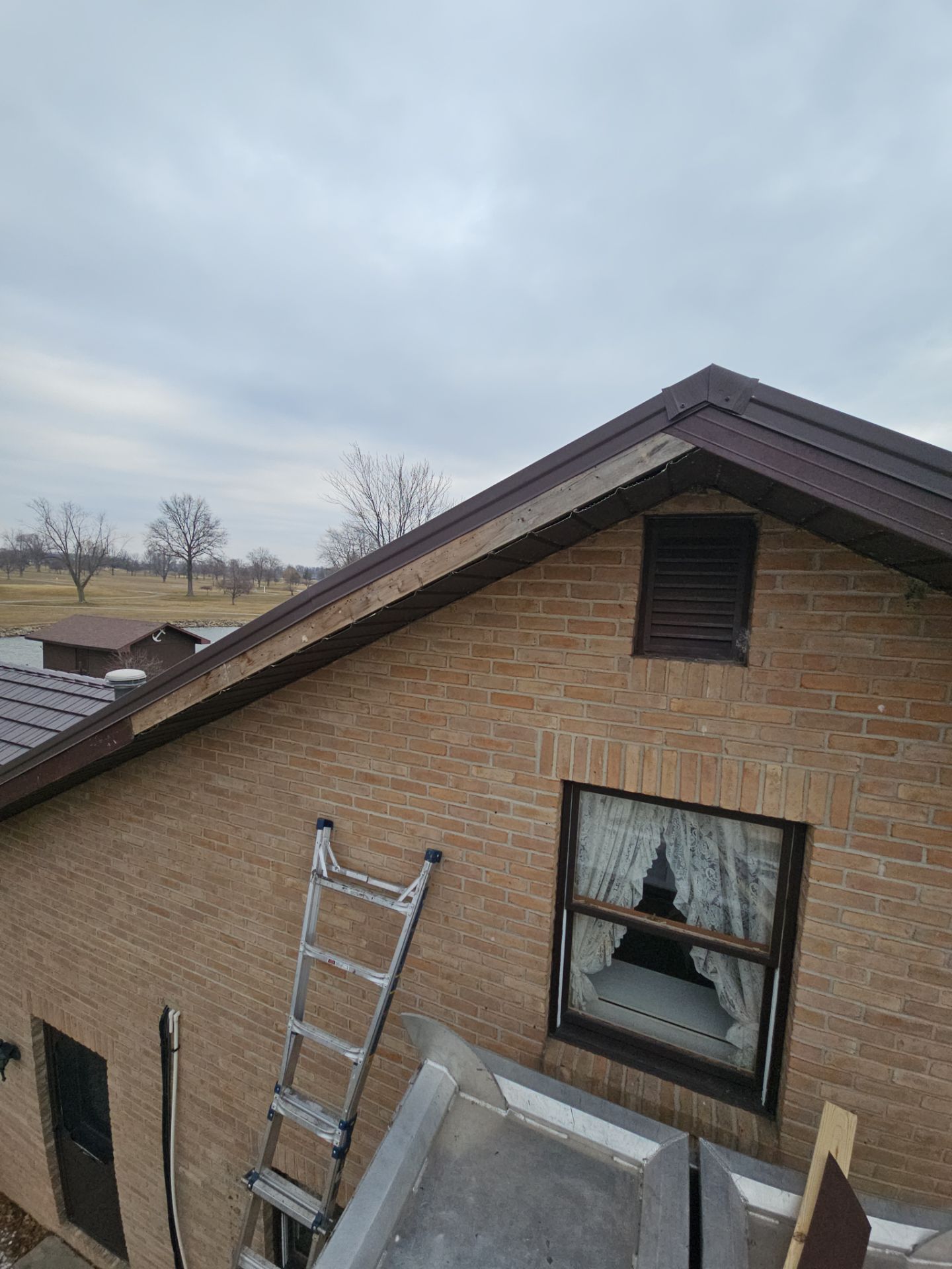 Residential Roofing Installation using Great American Shake - Mustang Brown by Nitro Roofing and Construction