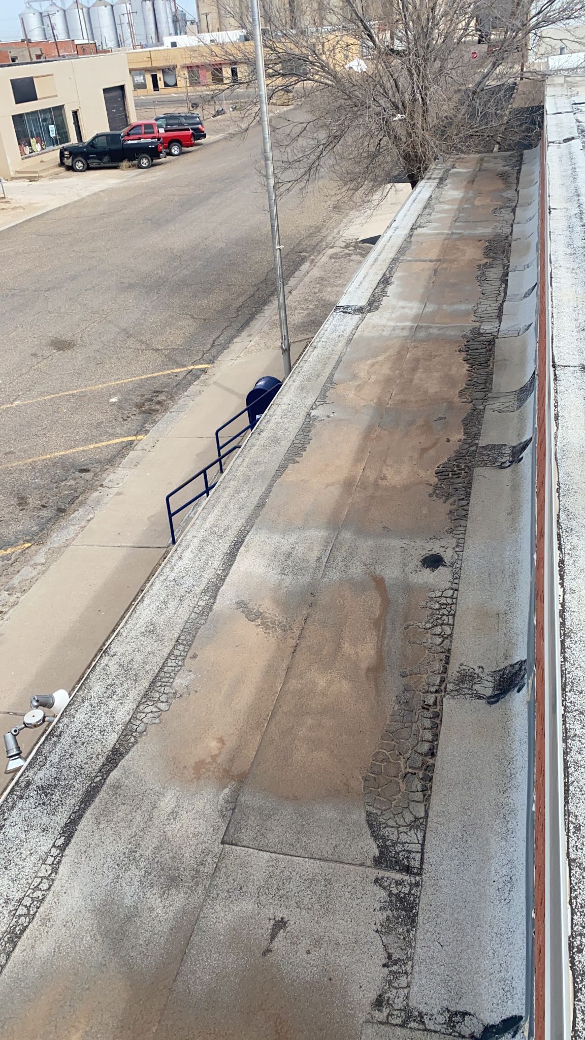 Muleshoe, Texas Post Office  by Grell Roofing, LLC