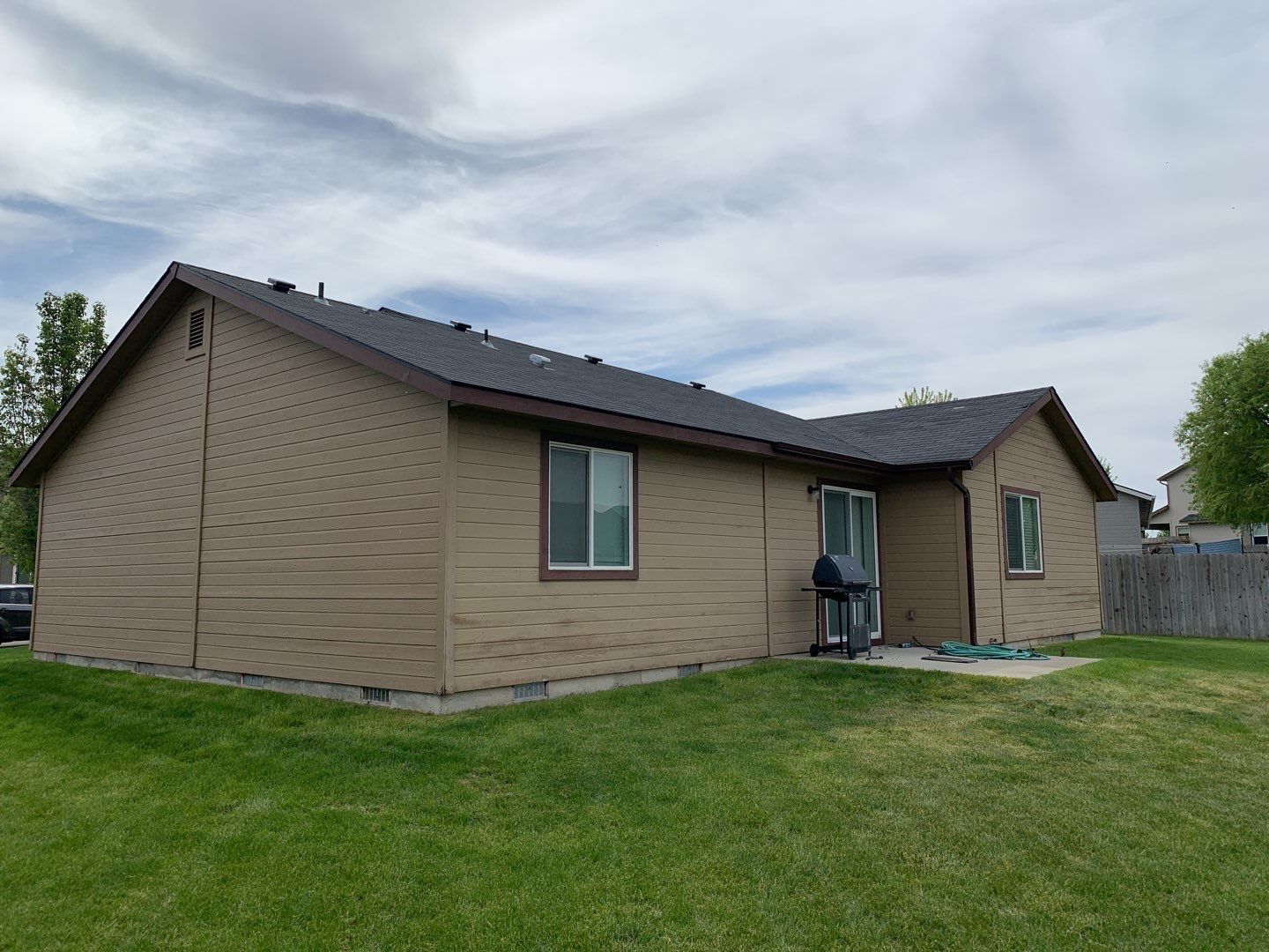 Red Delicious Ave, Kuna ID Residential Roofing Installation using Owens Corning by ID Roofing LLC
