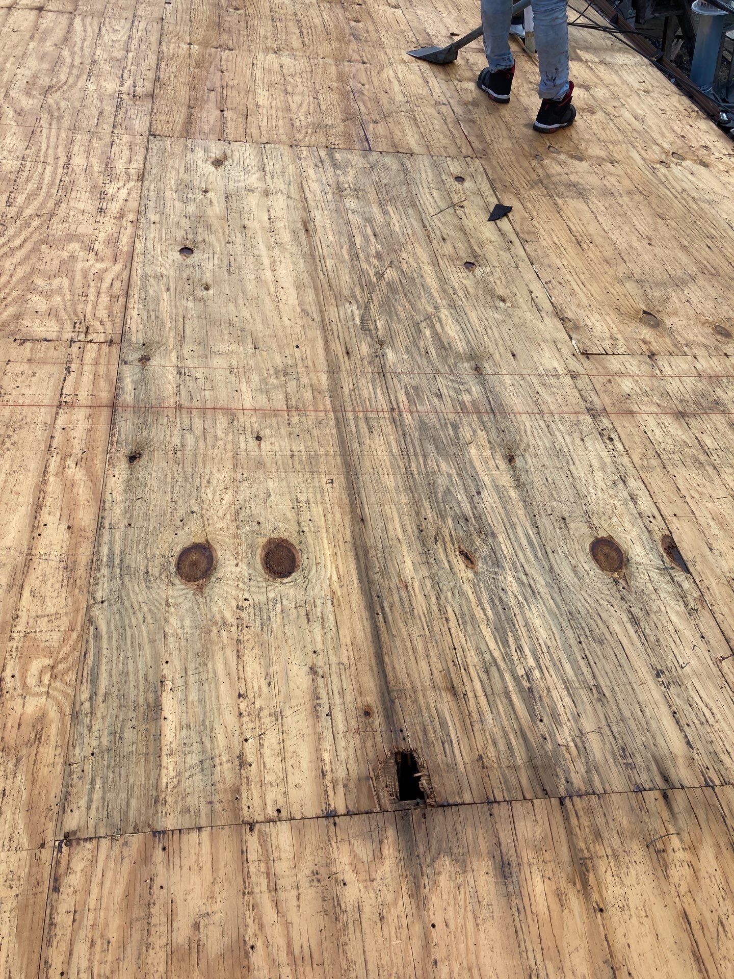 Residential Roofing Installation using GAF Timberline HDZ Charcoal by Rainstoppers Roofing