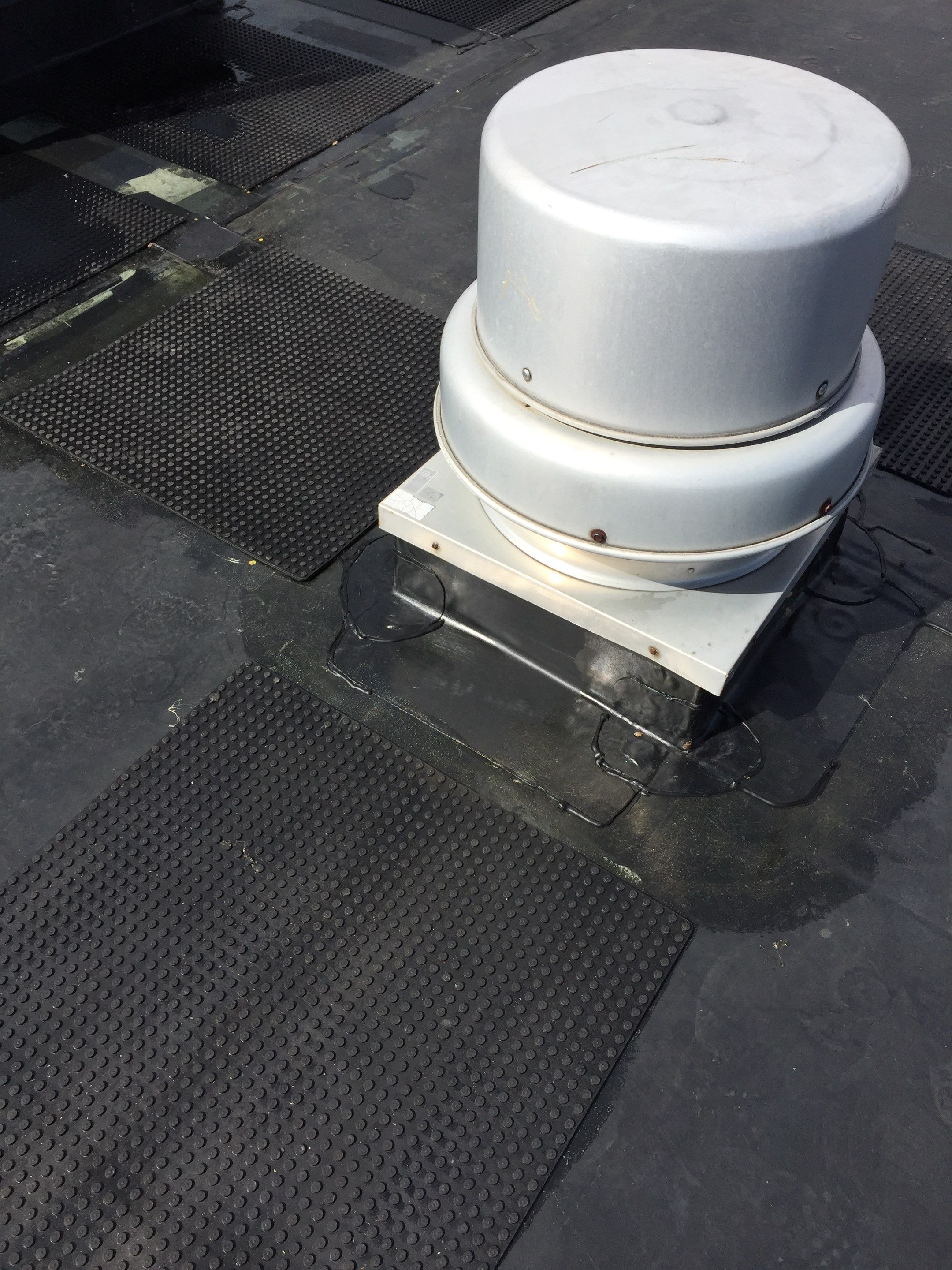 Commercial Rubber Roofing  using Carlisle Rubber Roofing System by Secure Construction Company Inc