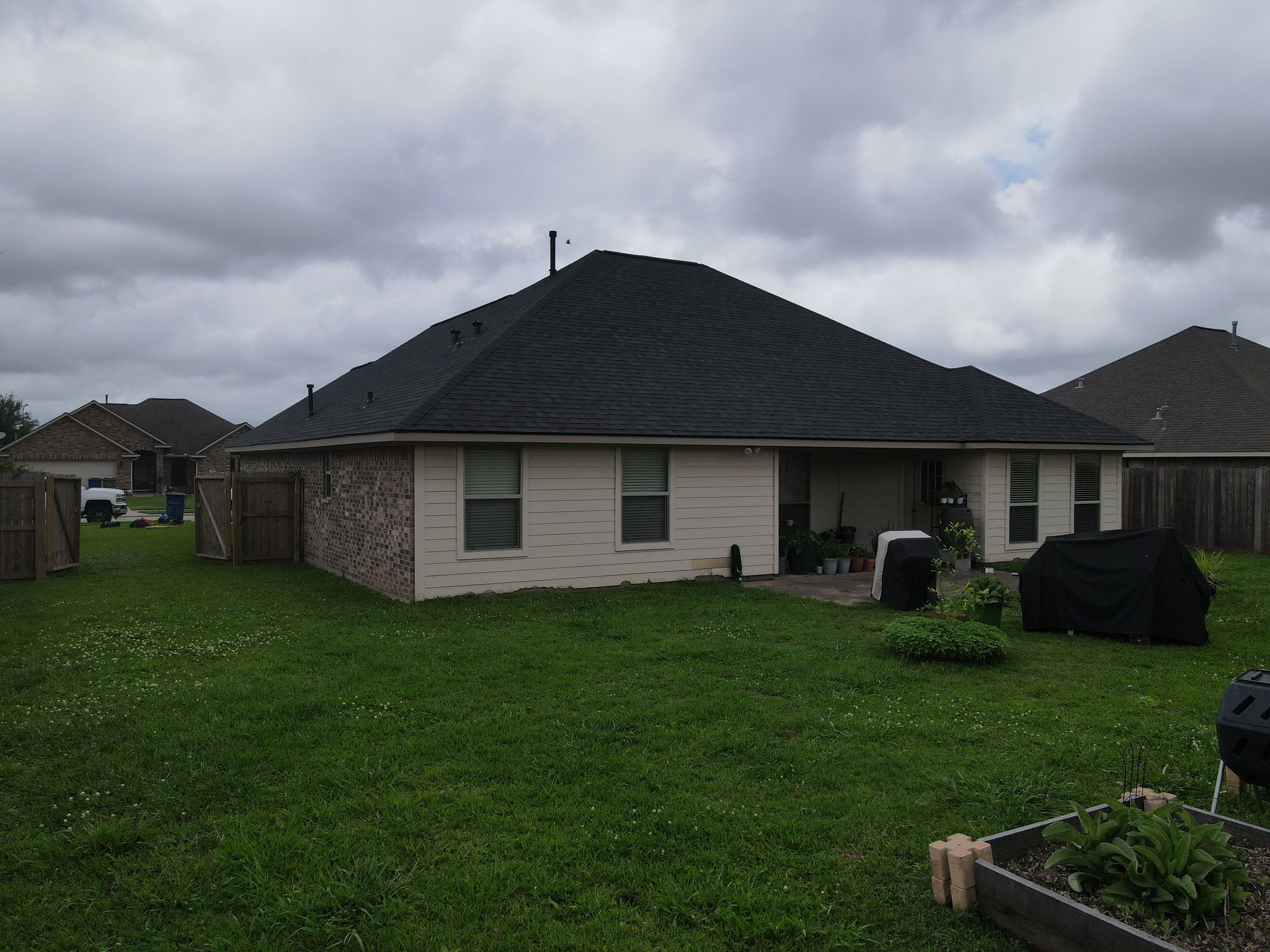 Residential Roofing Installation using Owen's Corning Duration by Roof Concepts Construction