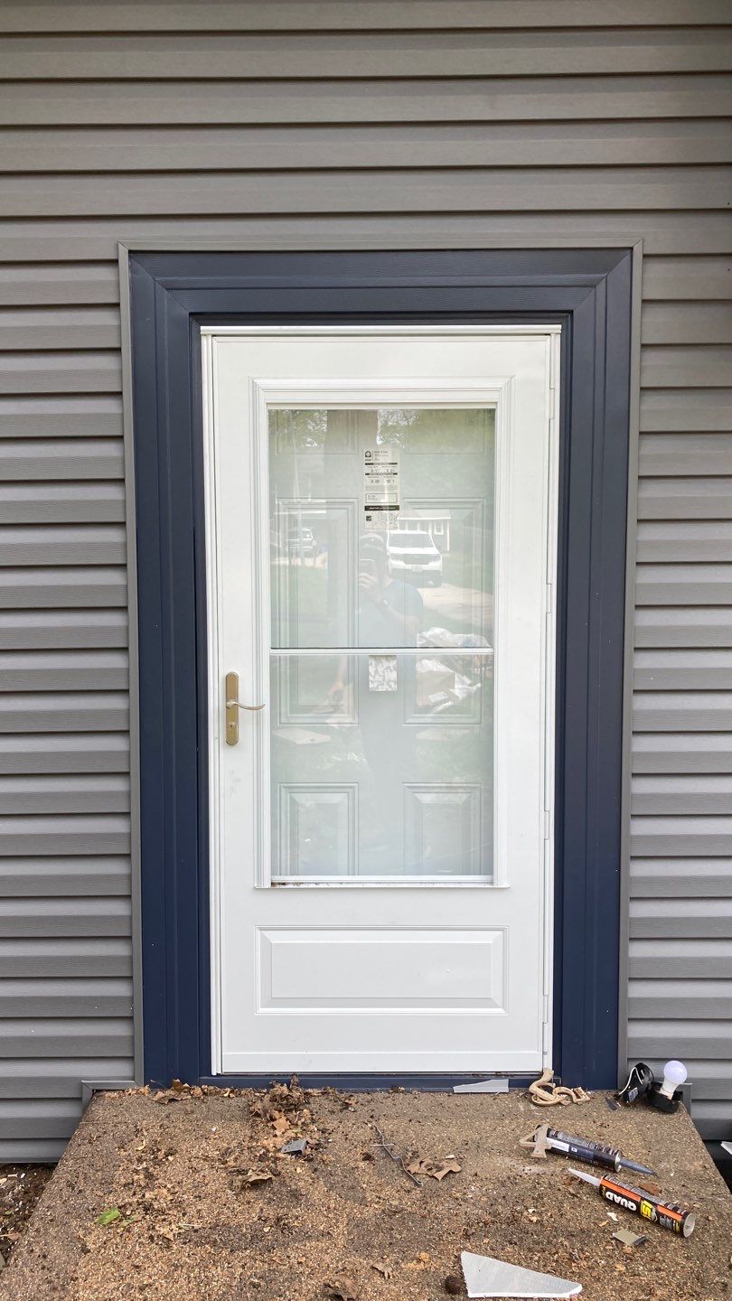 Siding Installation and Roof install with OC Oakridge by EEC  Windows, Siding & Roofing 