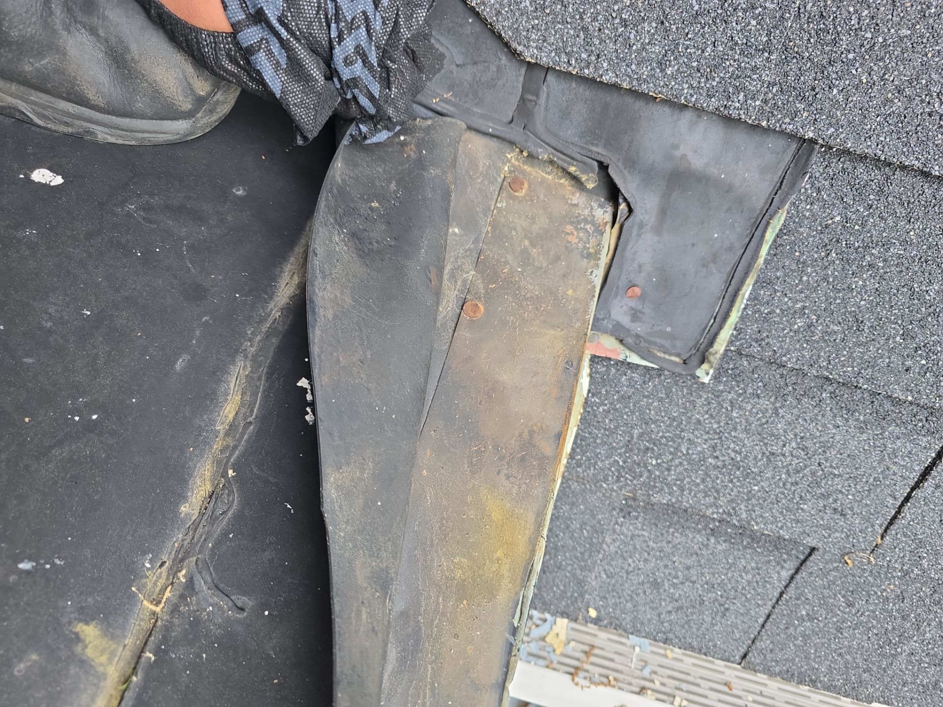EPDM Flat Roof Replacement by Mighty Dog Roofing of Greater Middlesex County