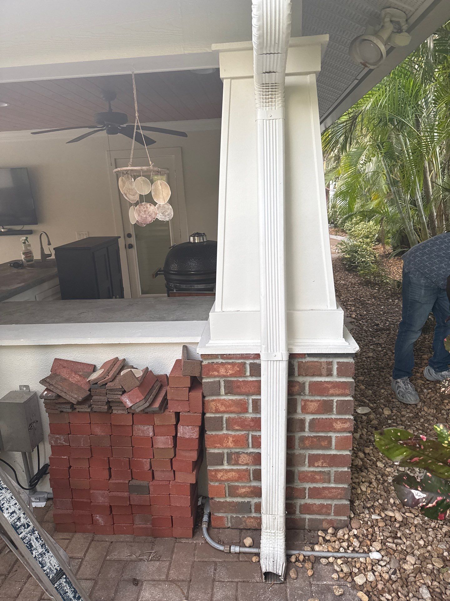 Seamless Gutters for Homes in Bradenton FL by Gutter Professors