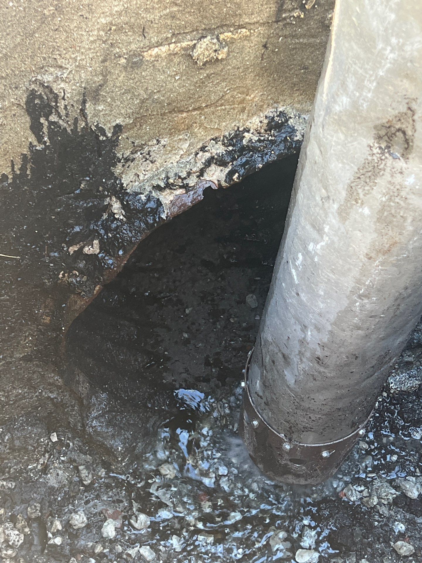 Marco Island Condo Stormwater System Maintenance and Standing Water Removal by APS Power & Water