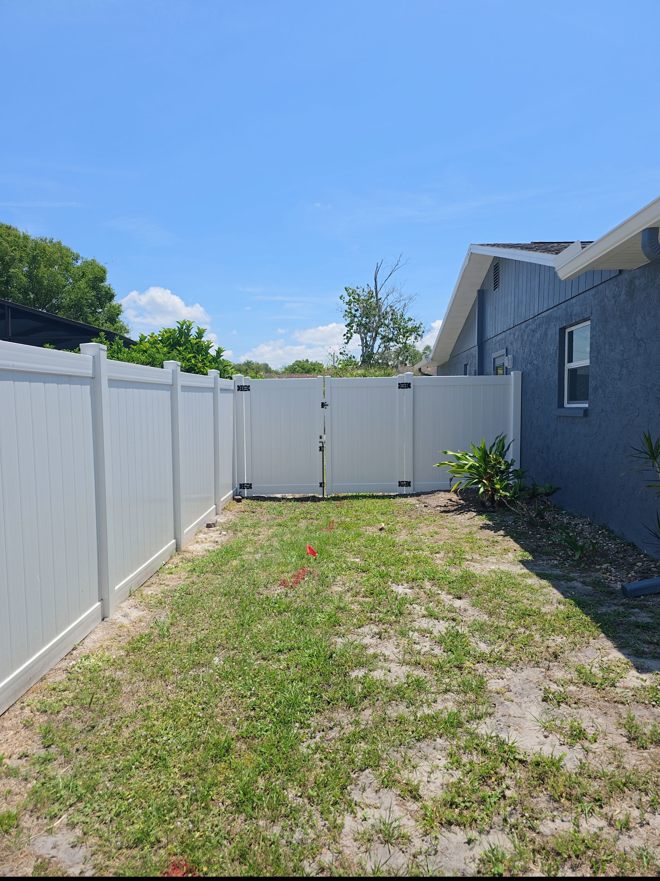 Vinyl Fence in Sarasota by True Fence LLC