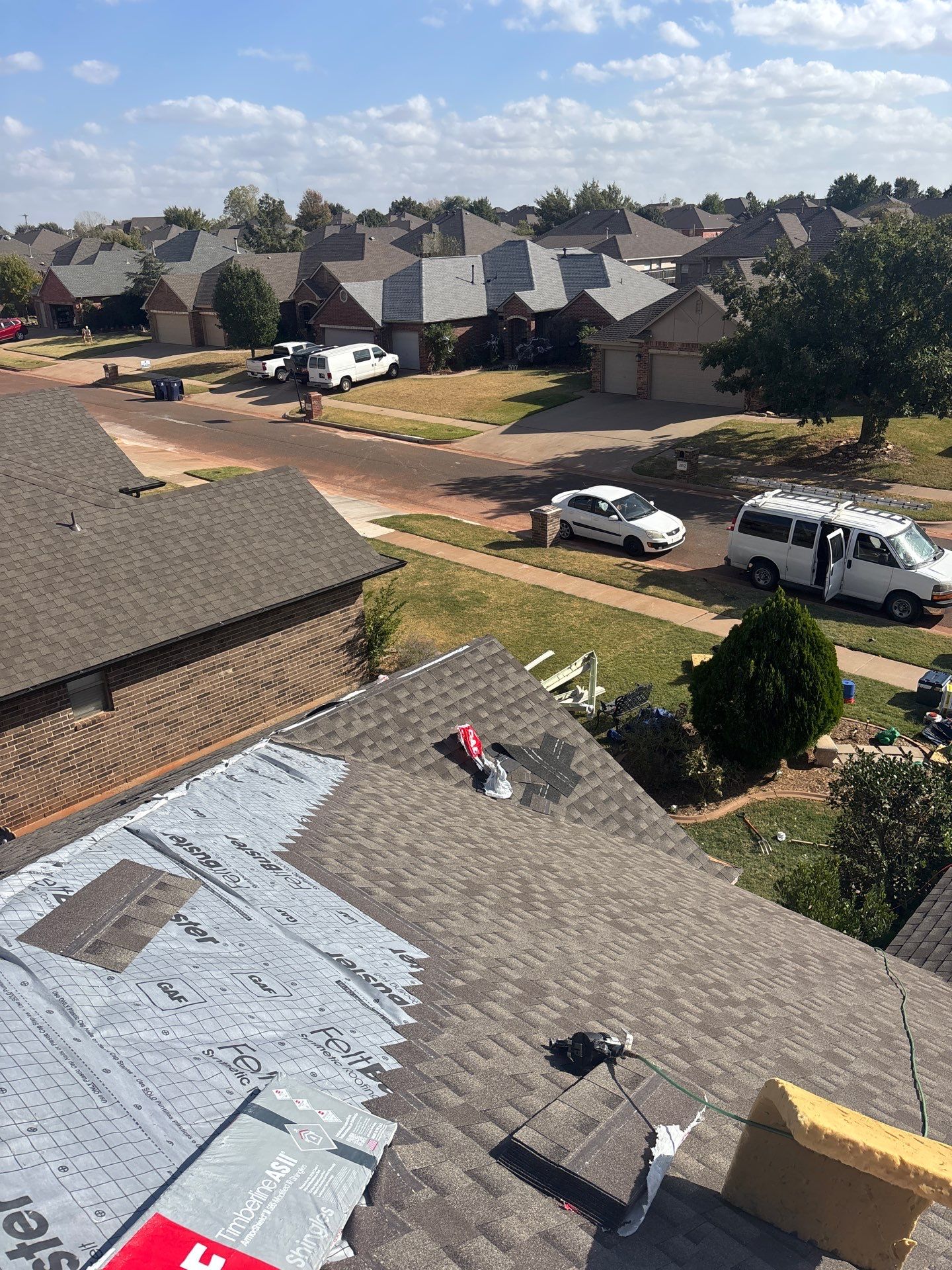 GAF - Weatherwood by Frontline Roofing and Construction