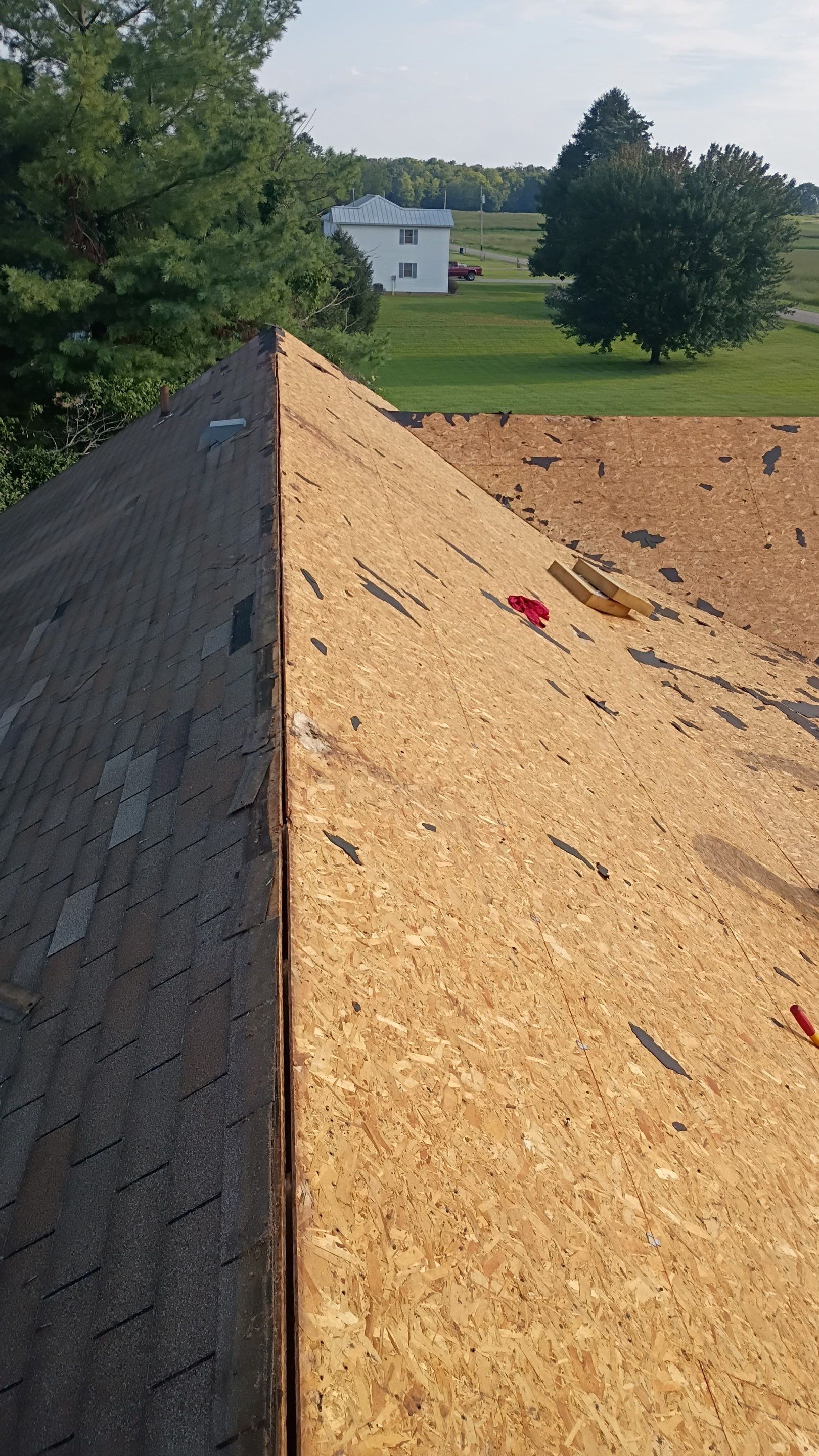 Residential Roofing Installation using GAF Timberline HDZ Charcoal by Rainstoppers Roofing