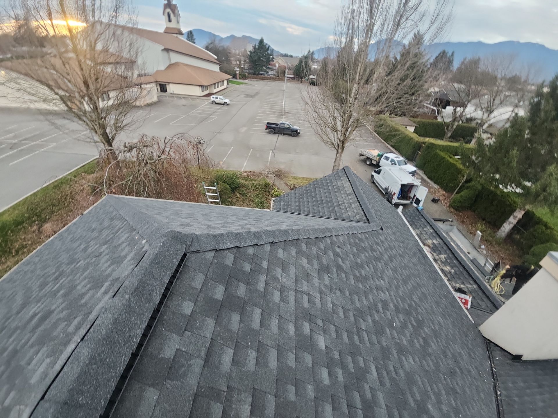 Residential Re-Roof using GAF timberline HDZ Charcoal by Top Notch Roofing Inc
