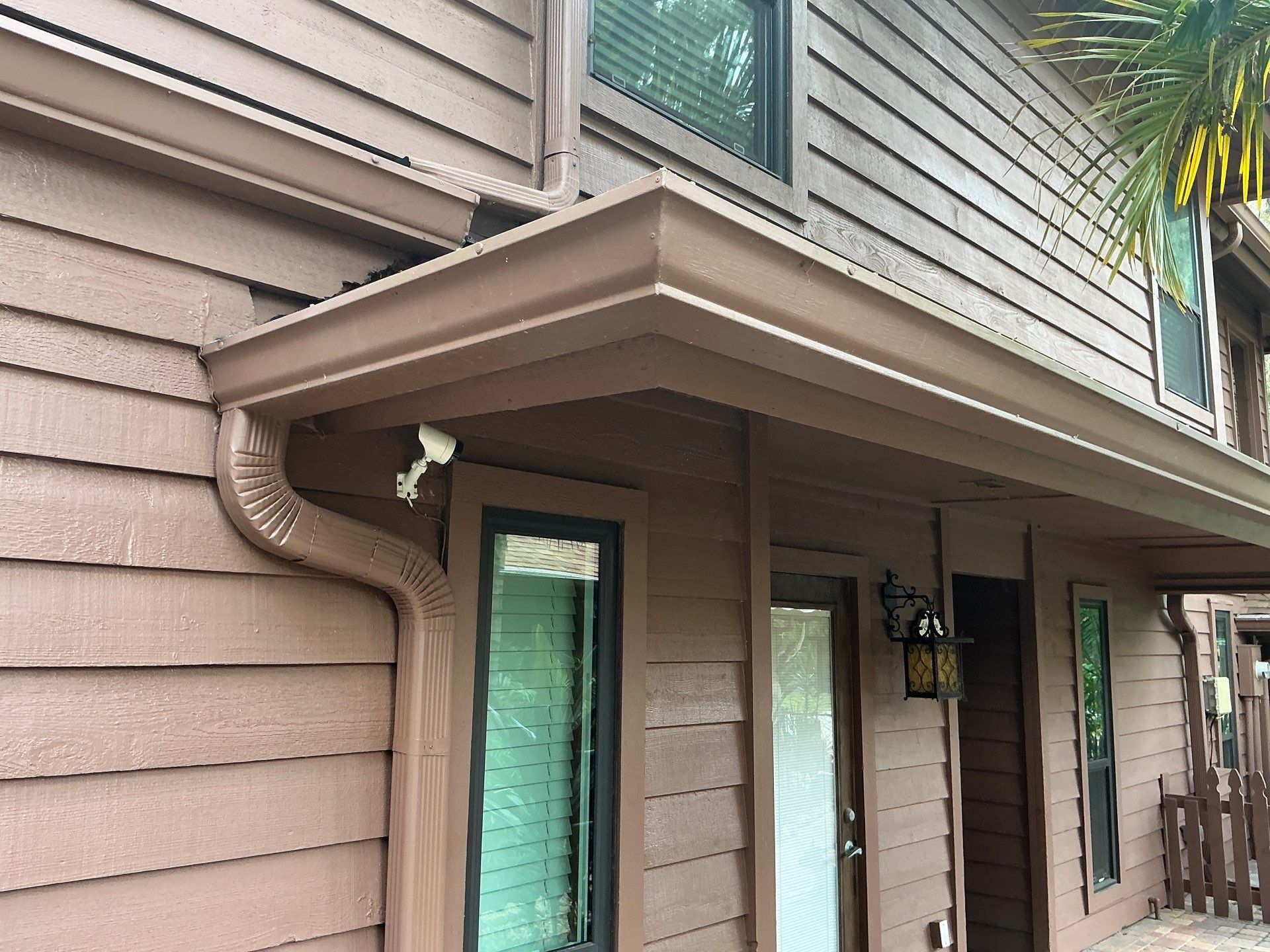 6-inch Seamless Gutters Installed in Sarasota FL by Gutter Professors