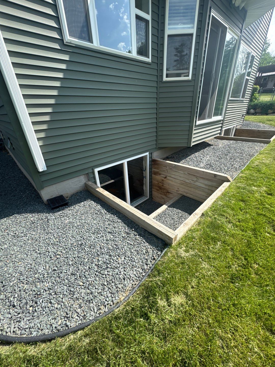 Keeping the Egress Window Well Dry by Waterproofing Northeast