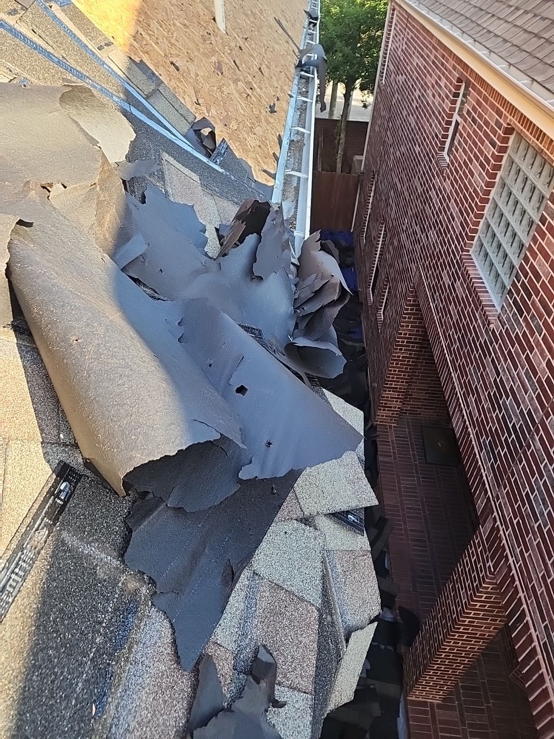 Residential Roofing Installation using Owen's Corning Duration (Lifetime) Shingles by Roof Repair Company
