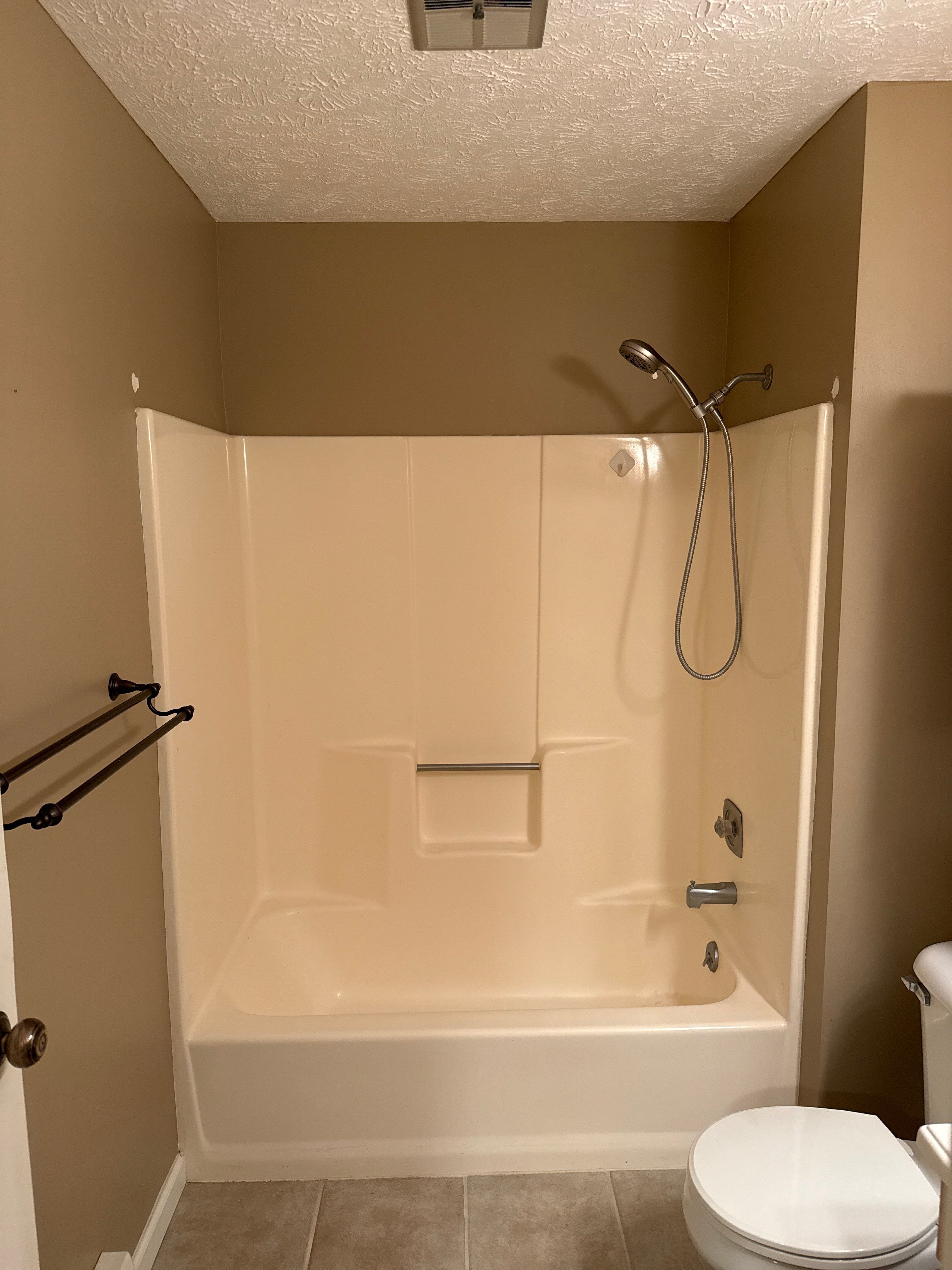 Bath Remodel in Traverse City by Rainbow Seamless Systems