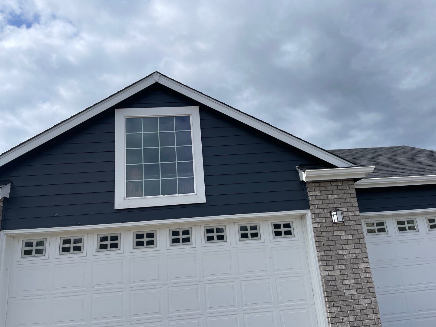 Residential Re-Roof in Albany Oregon by Orezona Building & Roofing Company, Inc.
