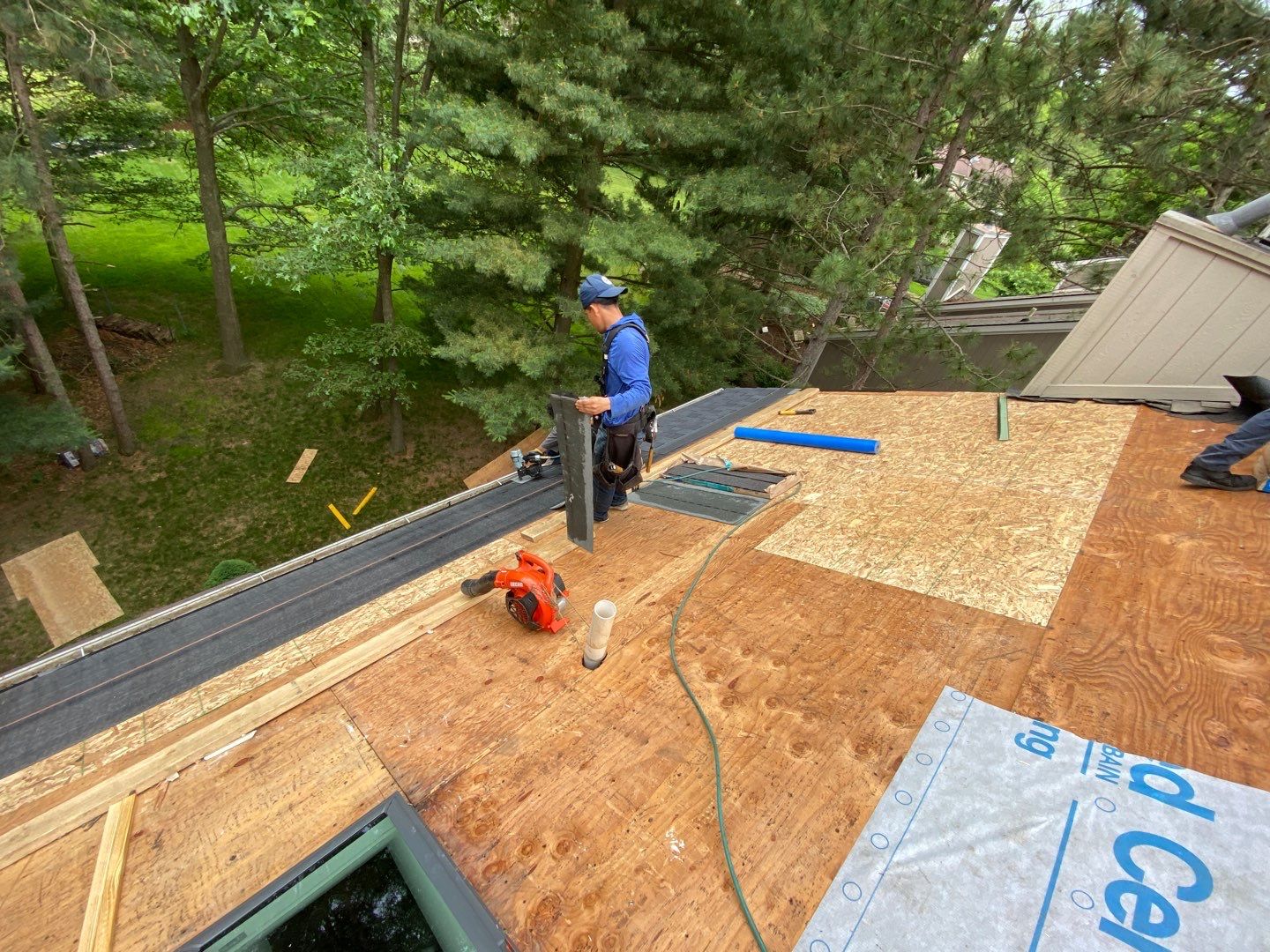Roof Replacement using CertainTeed Landmark by 180 Contractors